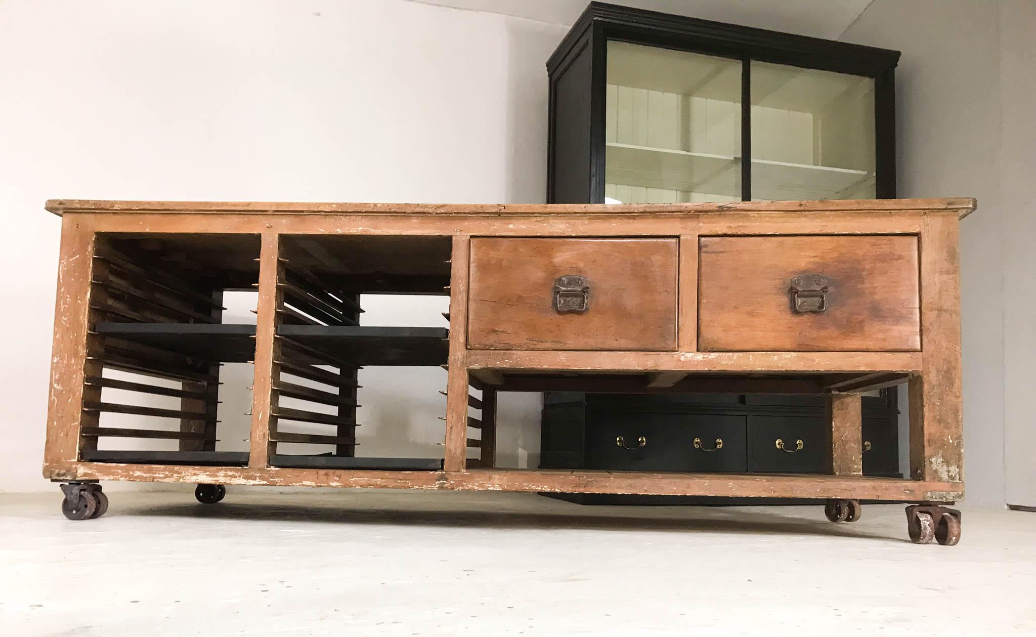 Vintage Industrial Pine Sycamore Workbench Baker's Table Work Table In Good Condition In Culverthorpe, Lincs