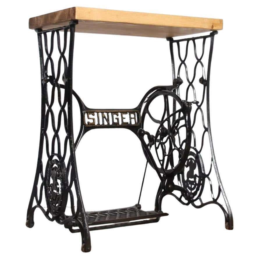 Singer Treadle Sewing Machine - 9 For Sale on 1stDibs | antique treadle ...