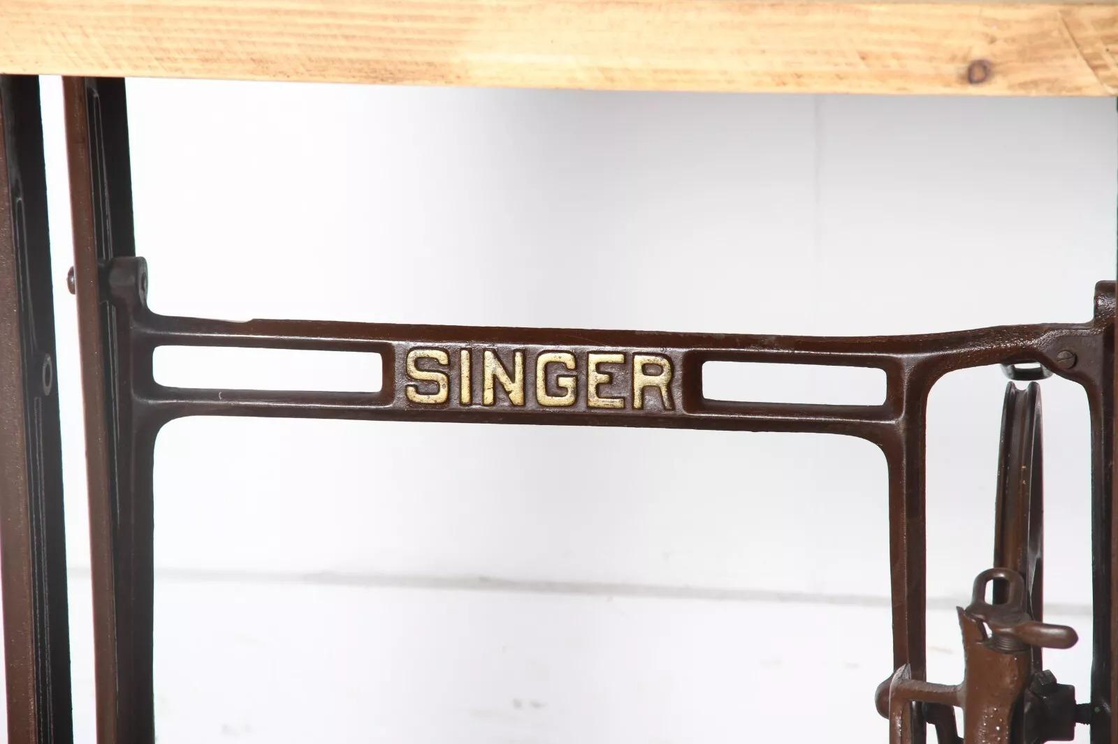 Vintage Industrial Rustic Machinists Wood & Metal Side Table or Lamp Stand For Sale 2