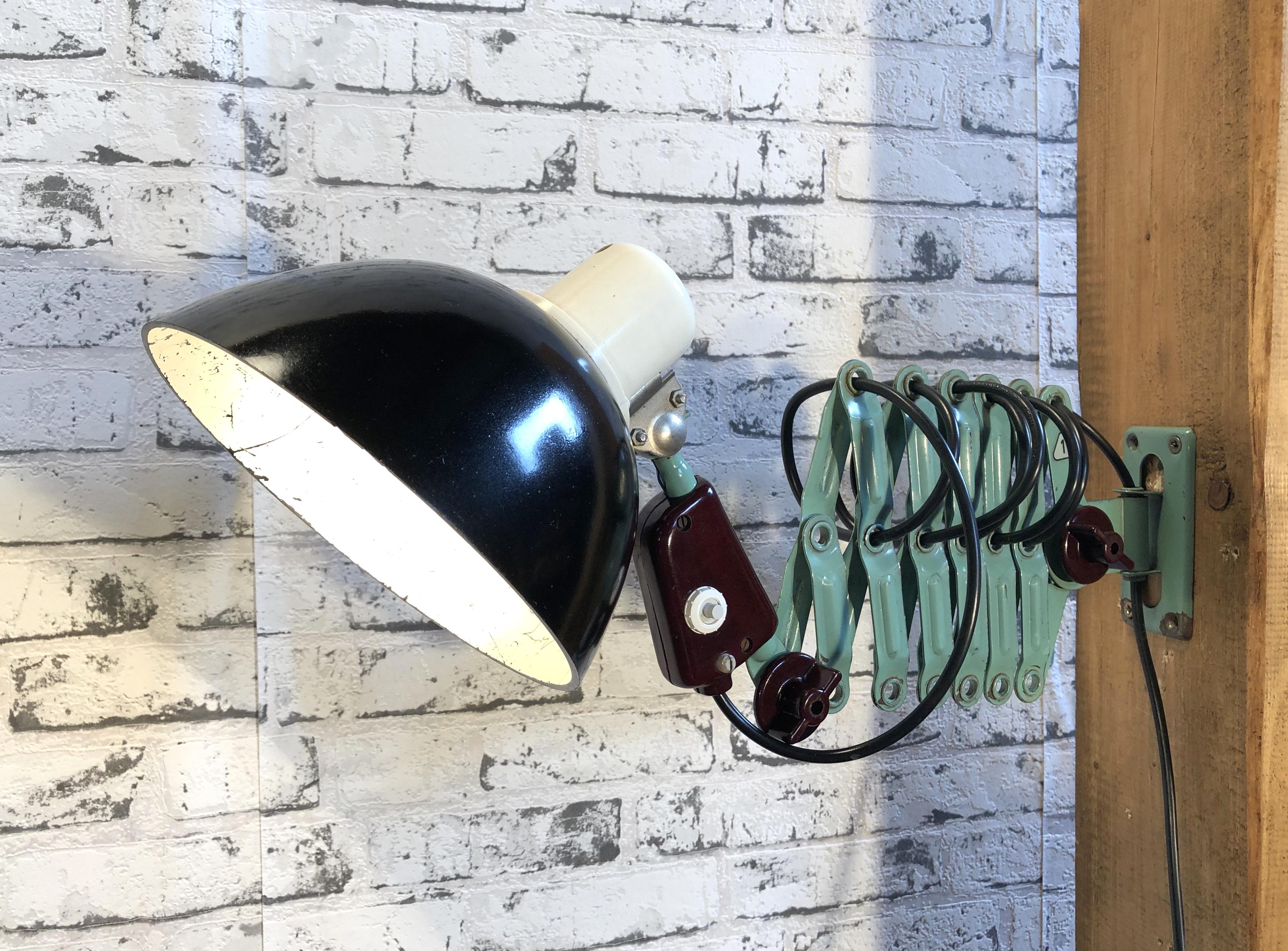 Vintage Industrial Scissor Lamp from Veb Zweckleuchtenbau Dresden, 1960s 2