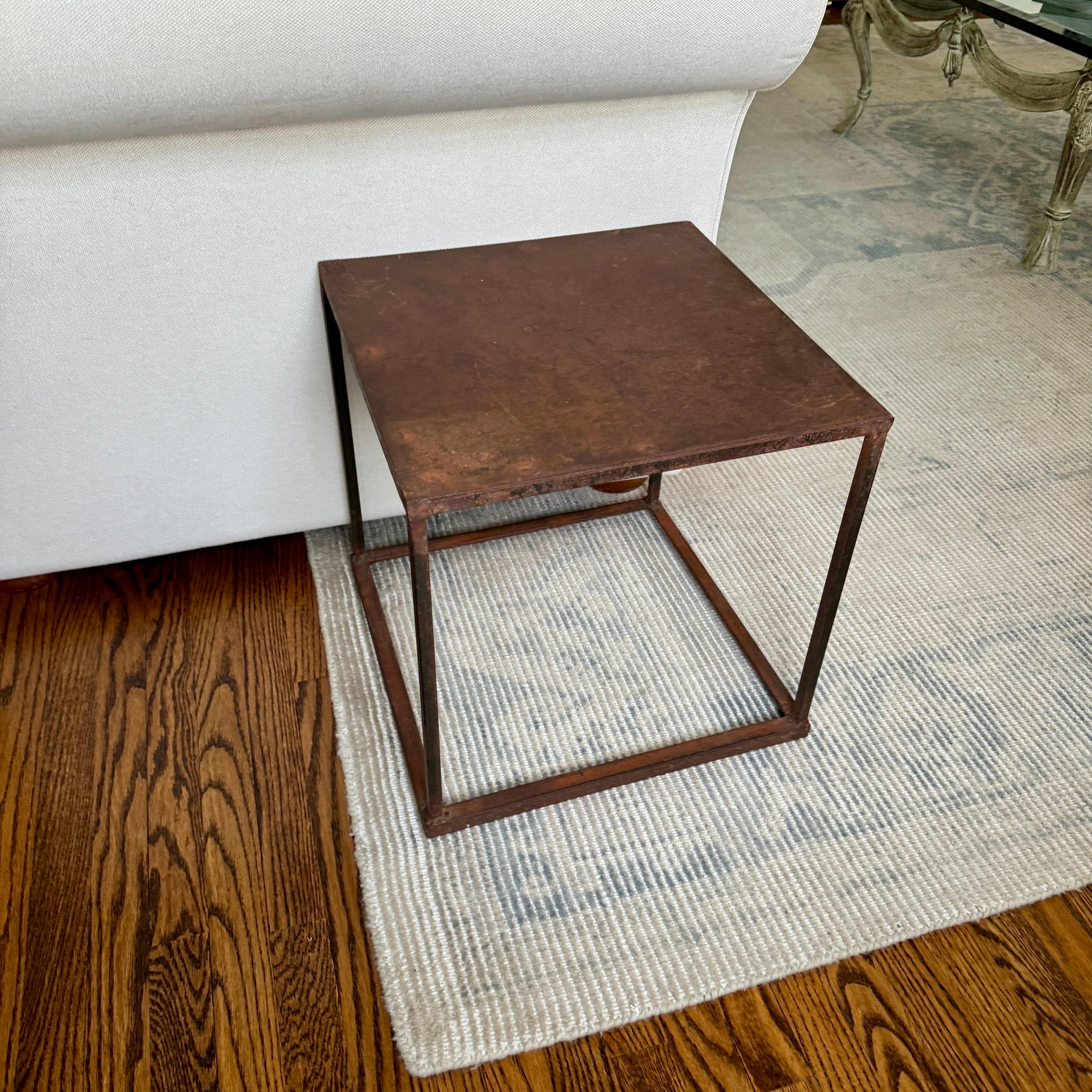 20th Century Vintage Industrial Square Cube Iron Side Table, American 1960´s For Sale