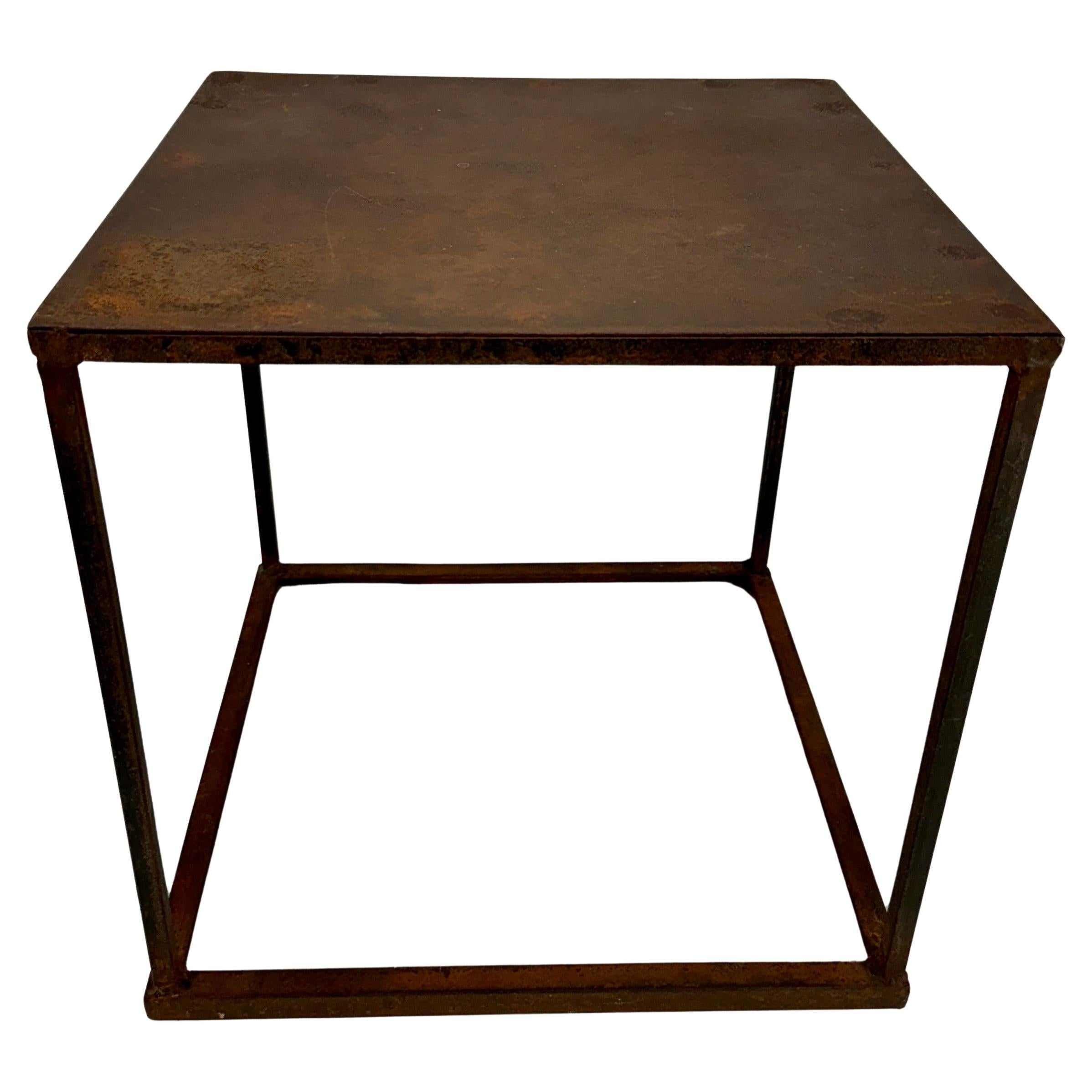 Vintage Industrial Square Cube Iron Side Table, American 1960´s For Sale