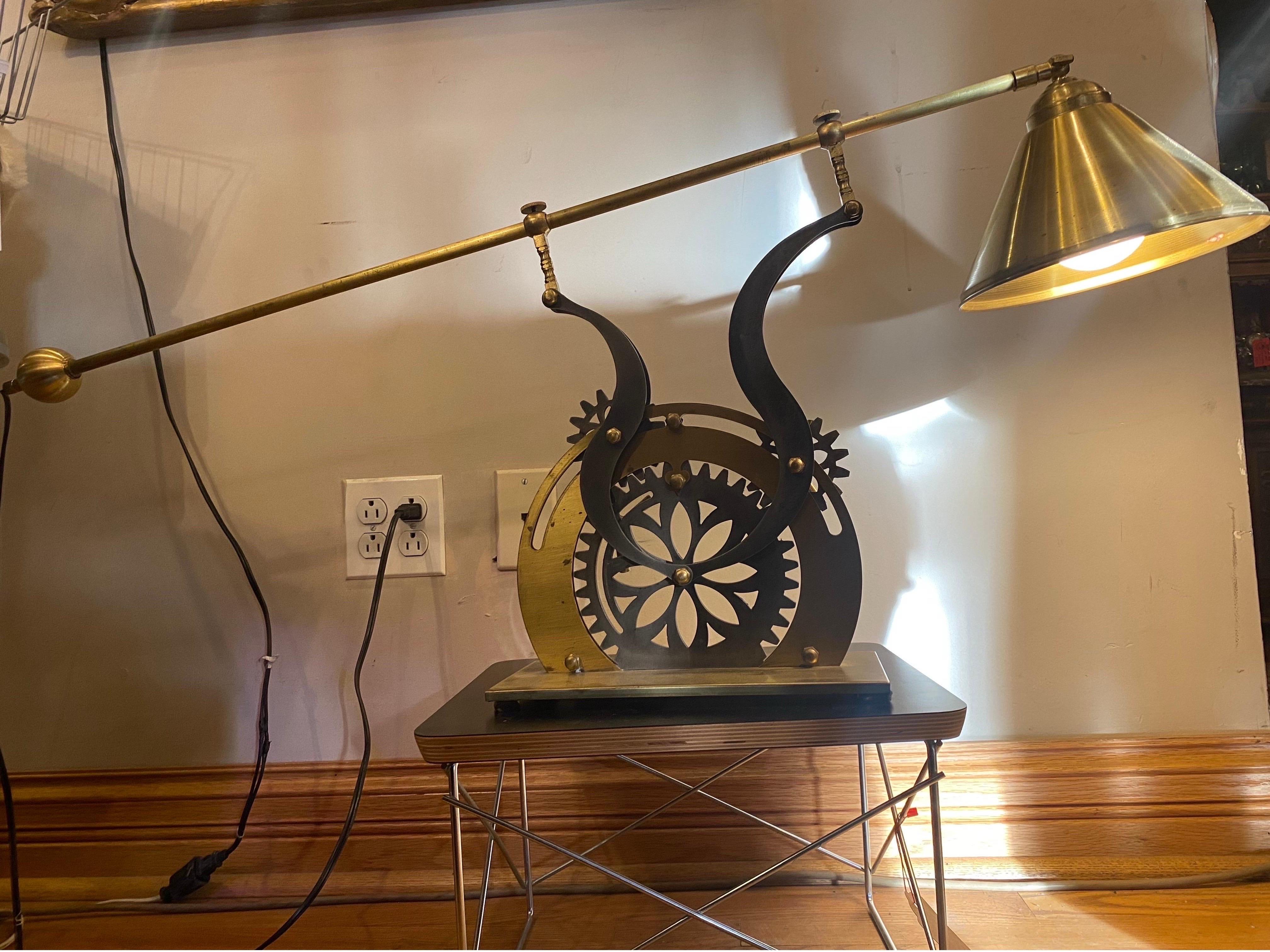 Lampe de bureau vintage industrielle Steampunk rotative réglable en laiton en vente 5
