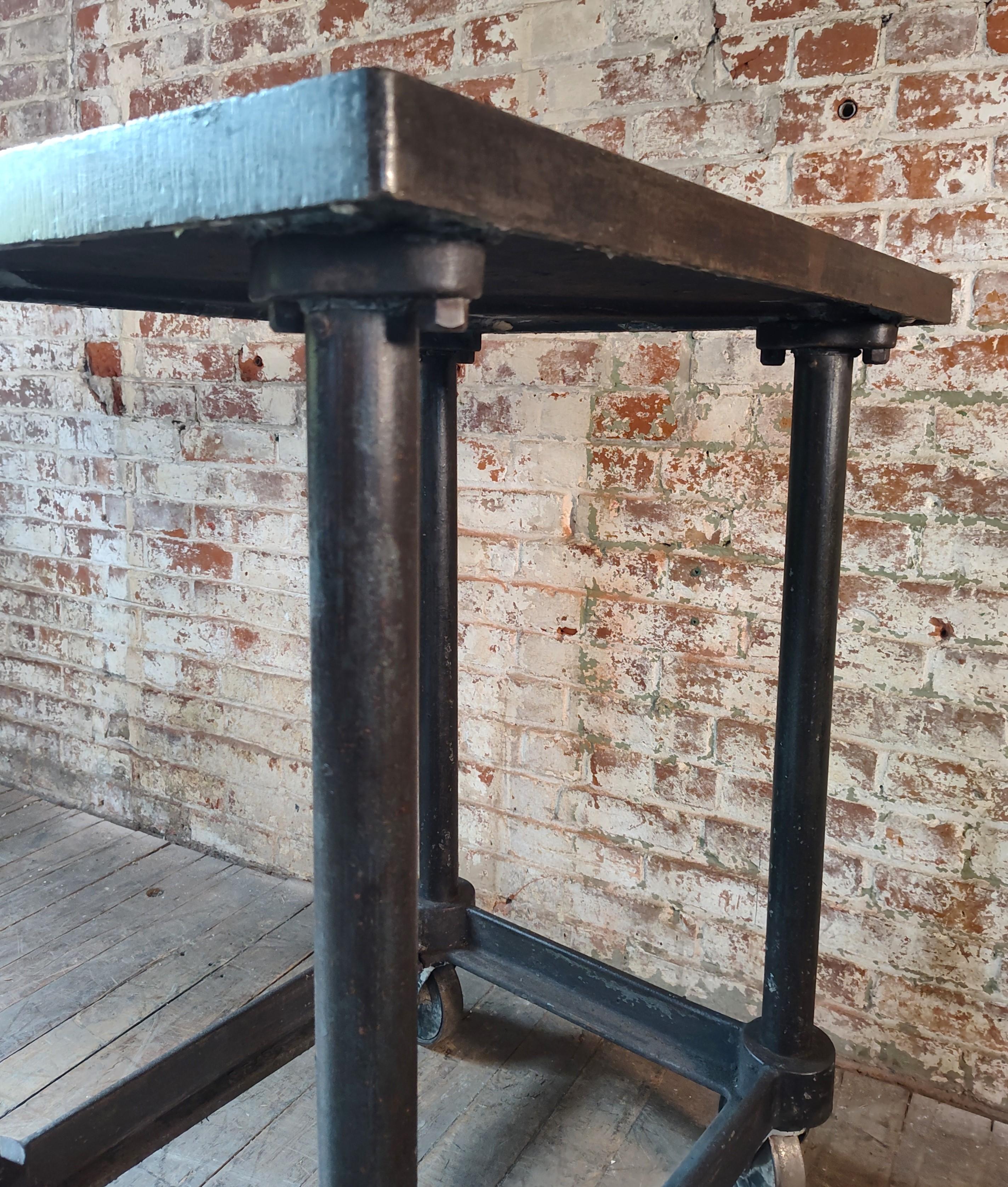 Carrito de bar de acero industrial vintage 5