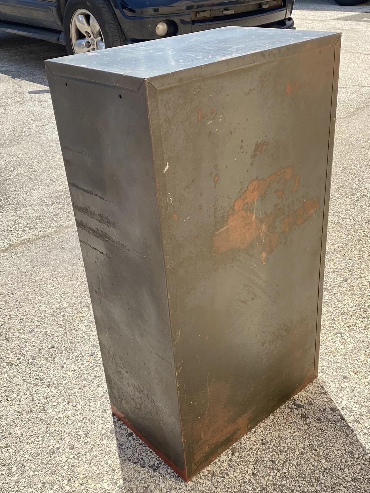 Vintage Industrial Steel Metal 18 Drawer Machinist Chest Garage Parts Cabinet 4