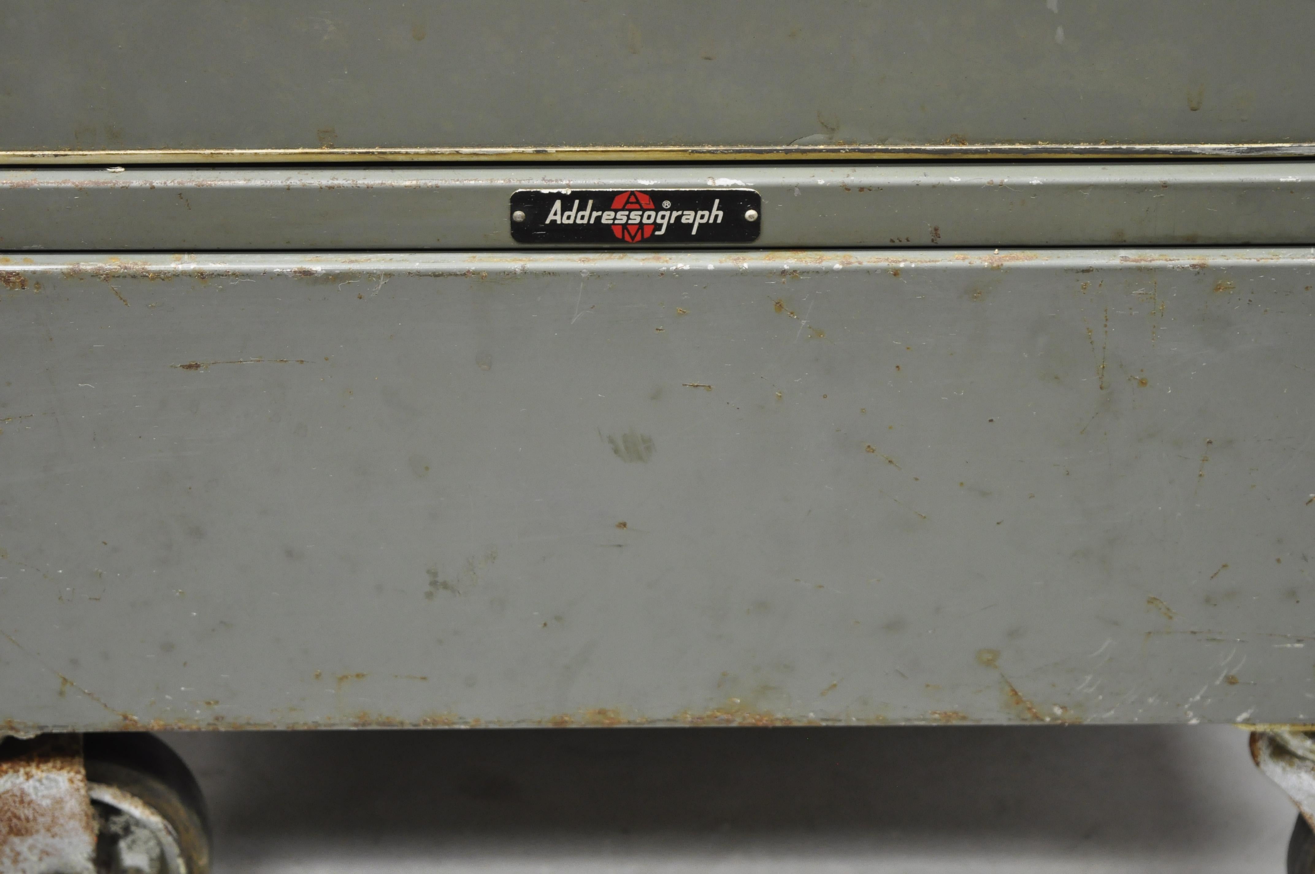 Vintage Industrial Steel Metal 30-Drawer Catalogue File Cabinet by Addressograph For Sale 2