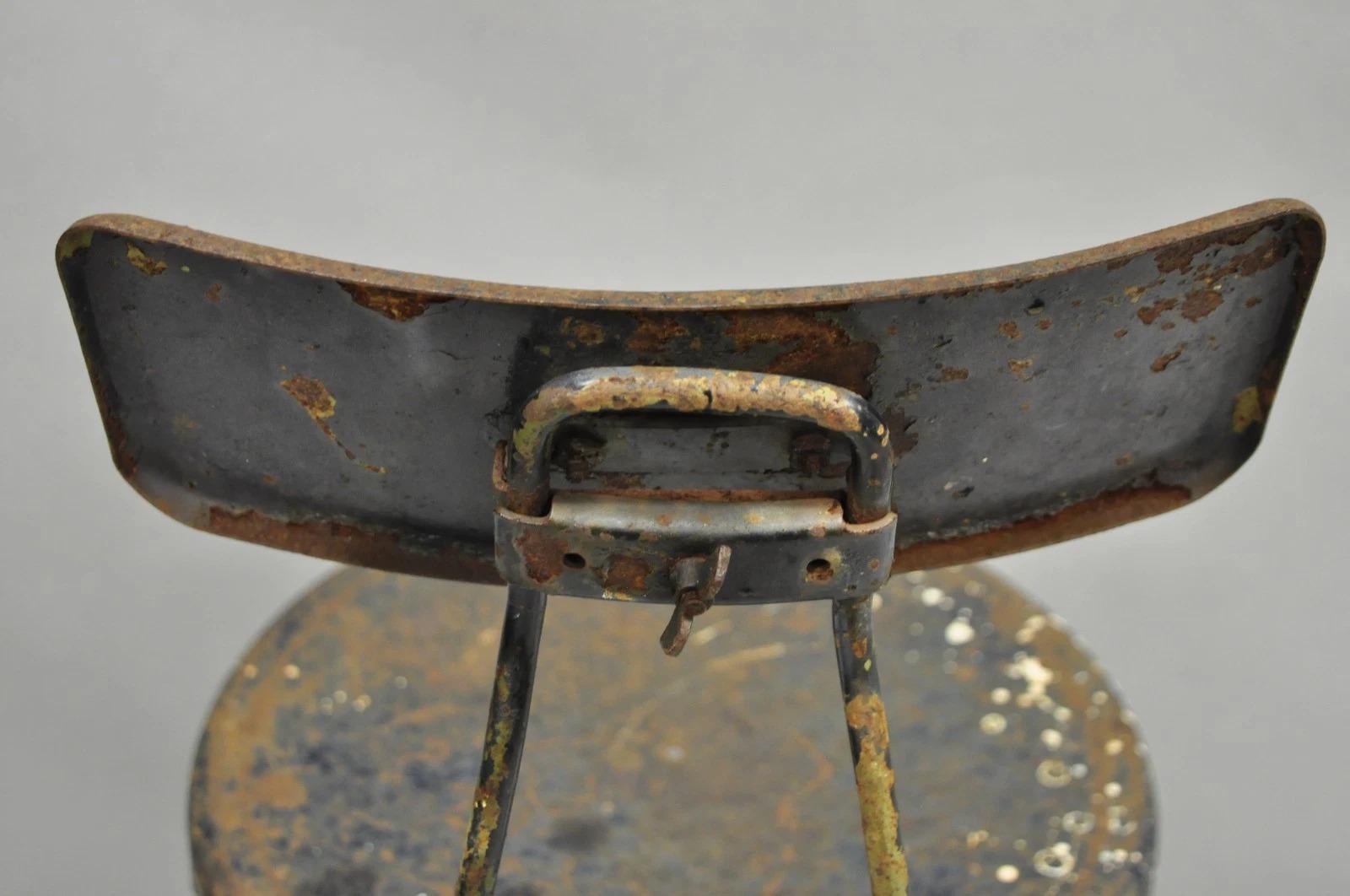 Vintage Industrial Steel Metal Rusty Distressed Garage Work Stool Chair For Sale 7