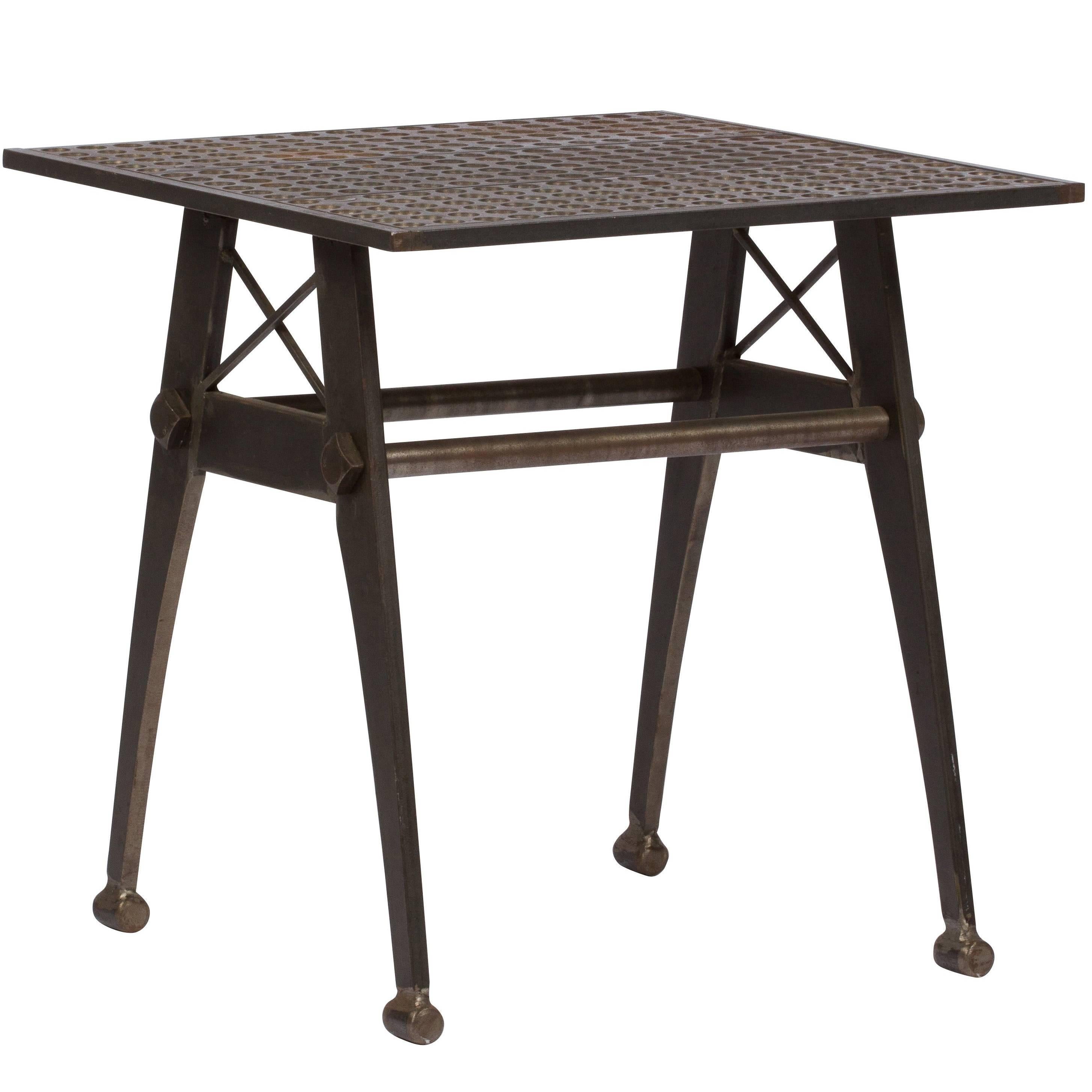 Table d'appoint vintage en métal de style industriel