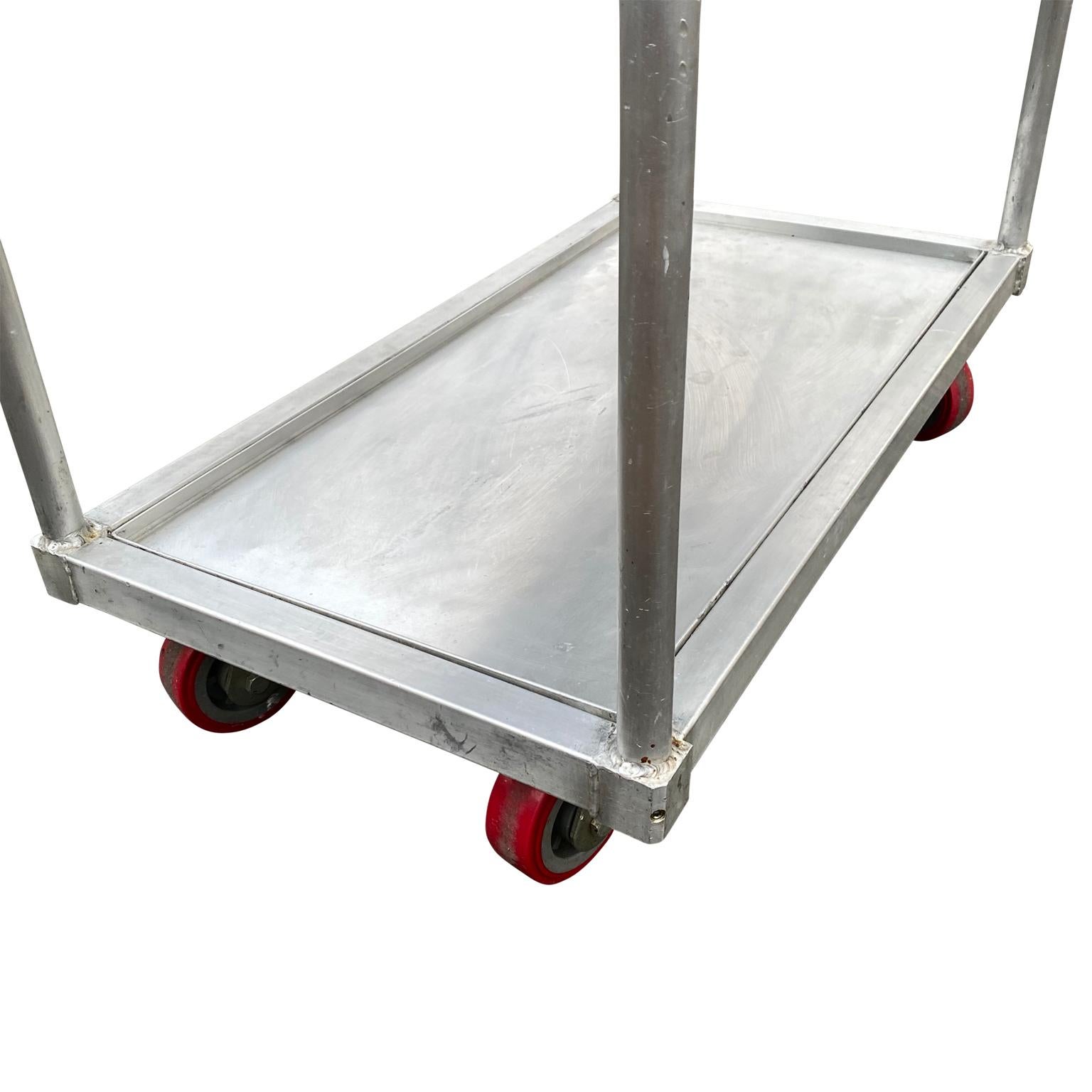 20ième siècle Vintage Industrial Style Two-Tier Stainless Steel Bar Cart Rolling Version en vente