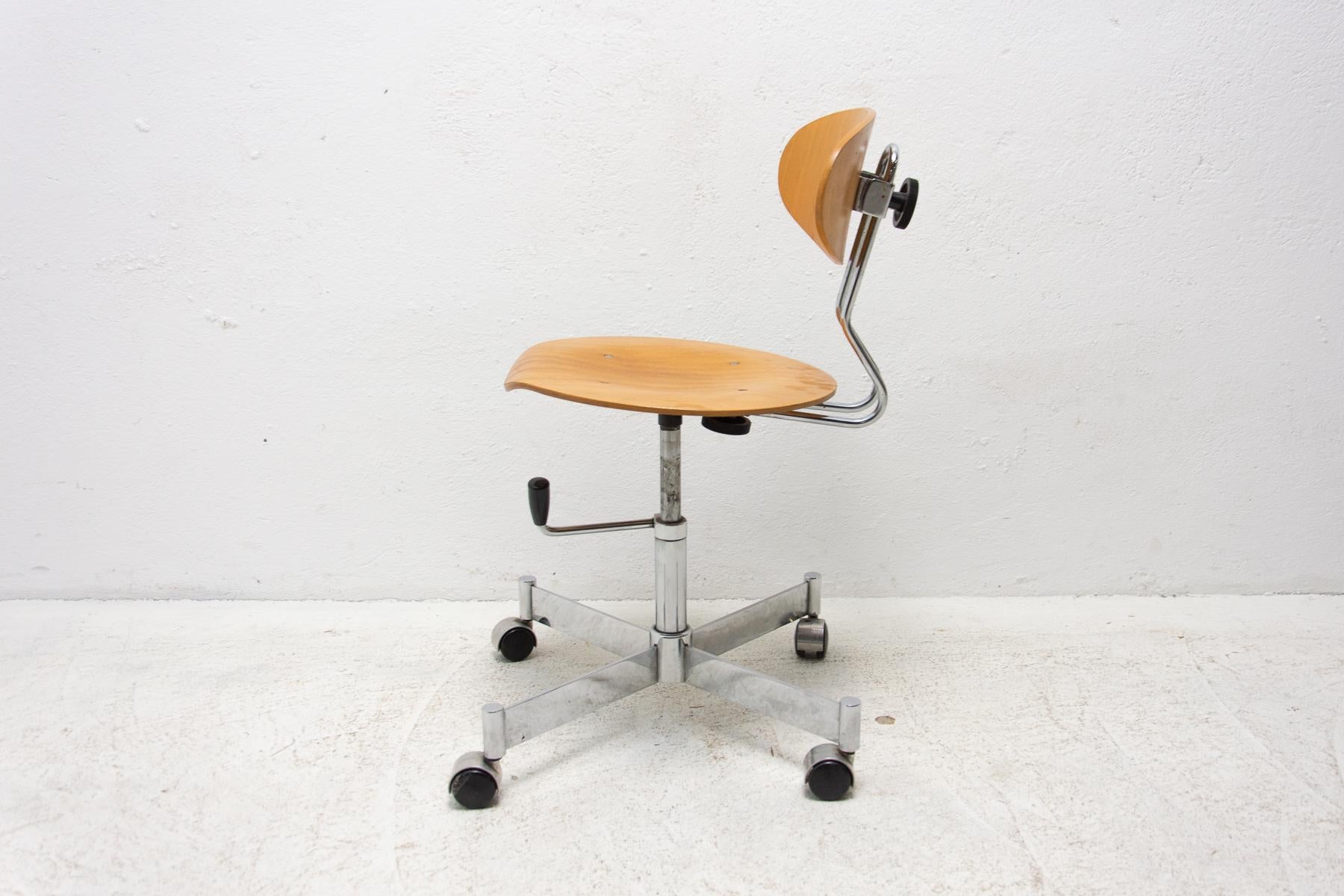 20th Century Vintage Industrial Swivel Work Desk Chair by Kovona, 1950's