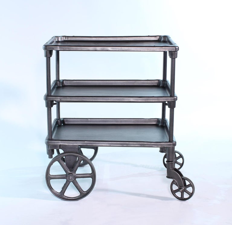 Vintage Industrial Three-Tier Table Rolling Bar Cart at ... (768 x 747 Pixel)
