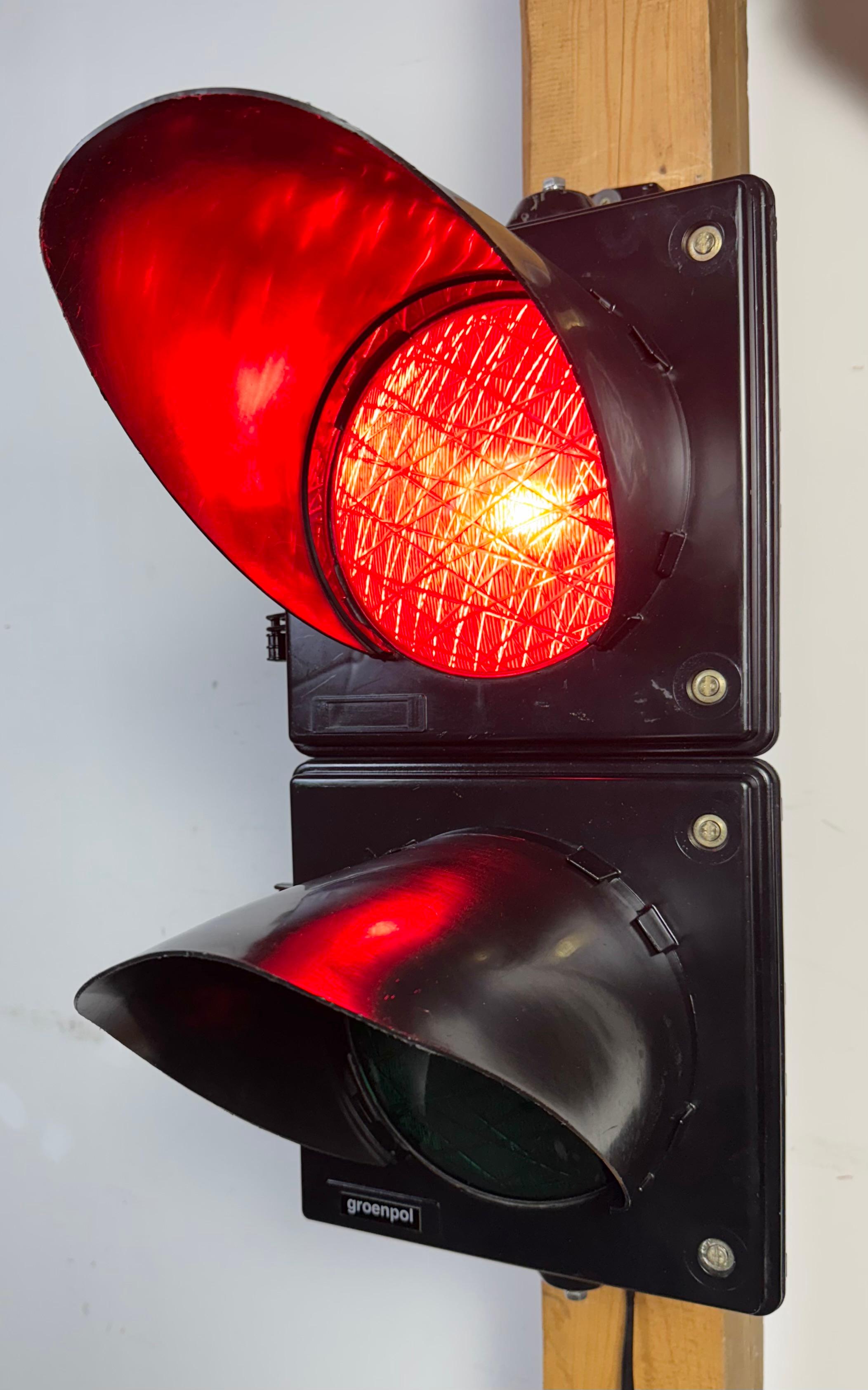 Vintage Industrial Traffic Lights,  1980s For Sale 7