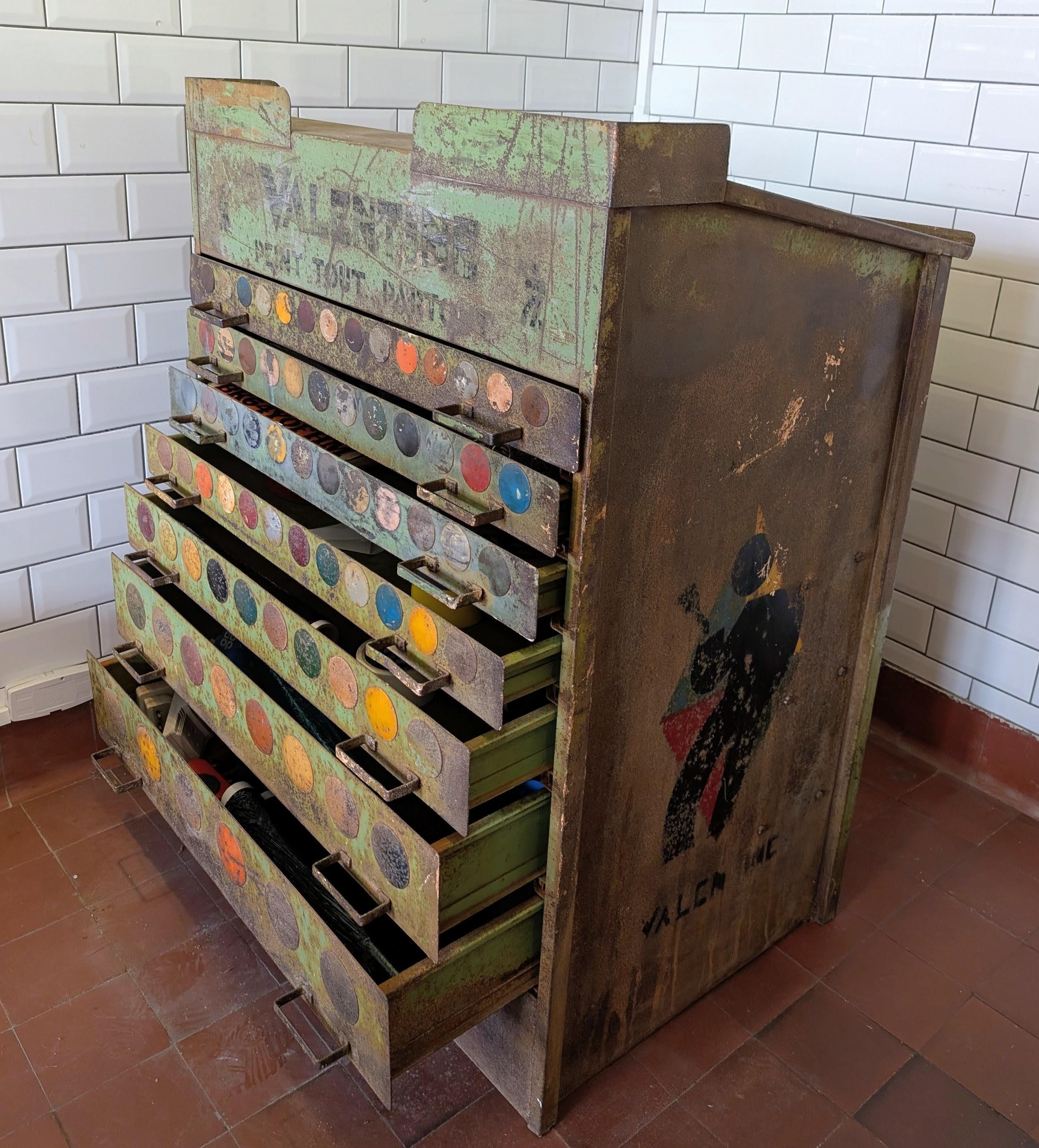 Armadietto industriale Valentine d'epoca / bancone Charles Loupot, Francia anni '30 In condizioni discrete in vendita a Hastings, GB