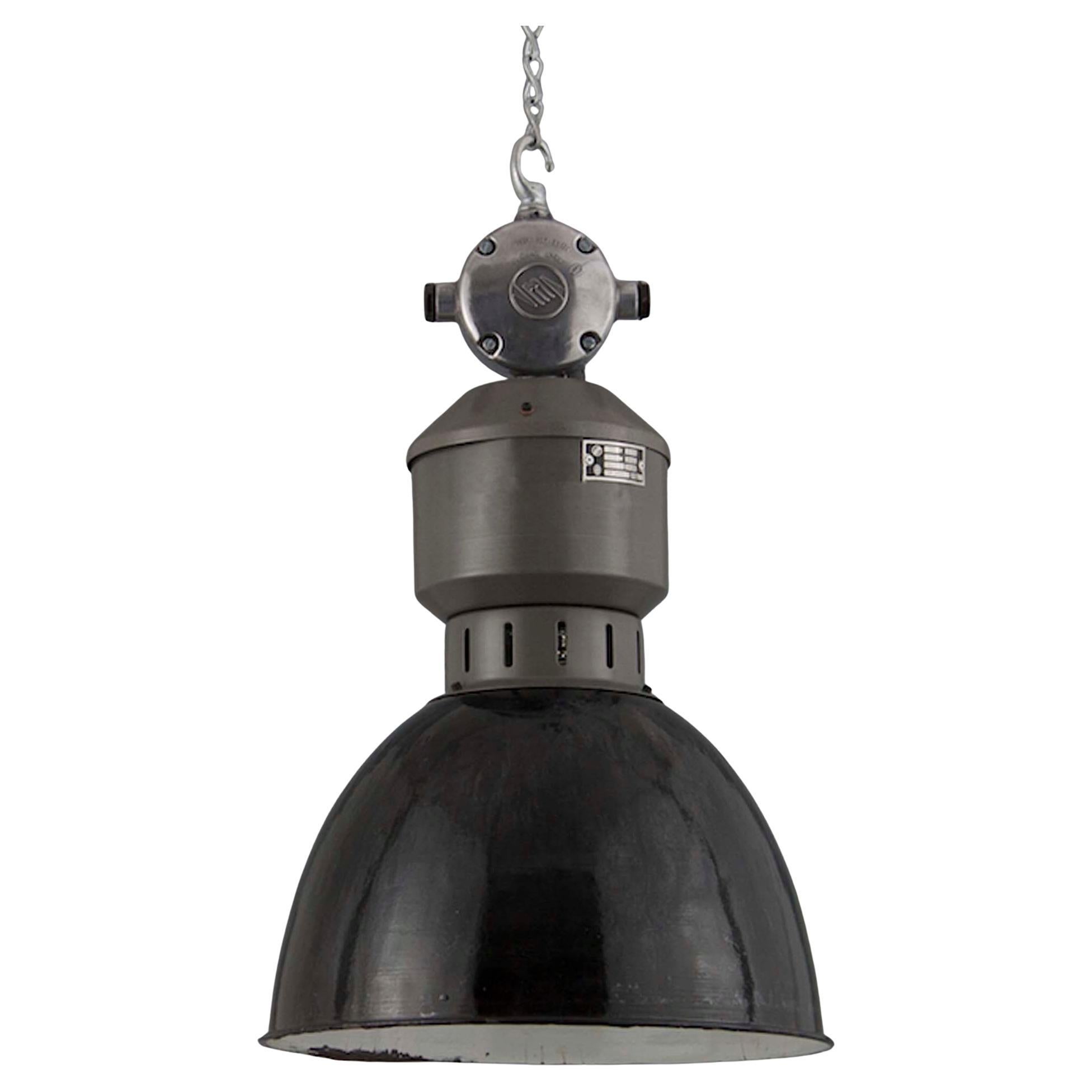 Plafonnier d
usine industriel vintage en émail vitrifié en vente