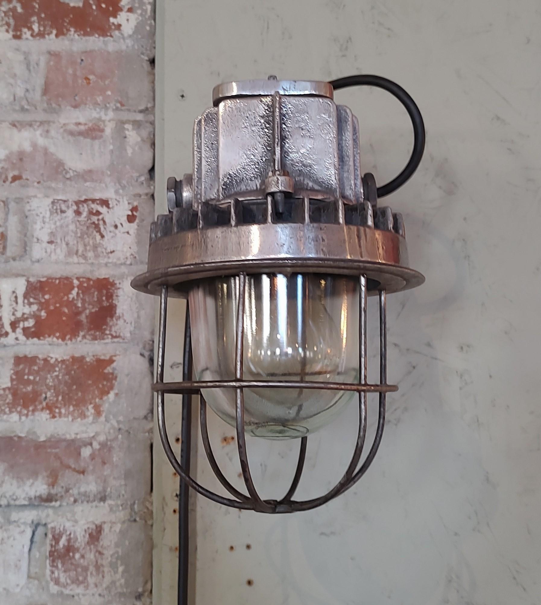 Vintage Industrial Wall Sconce #1 For Sale 3