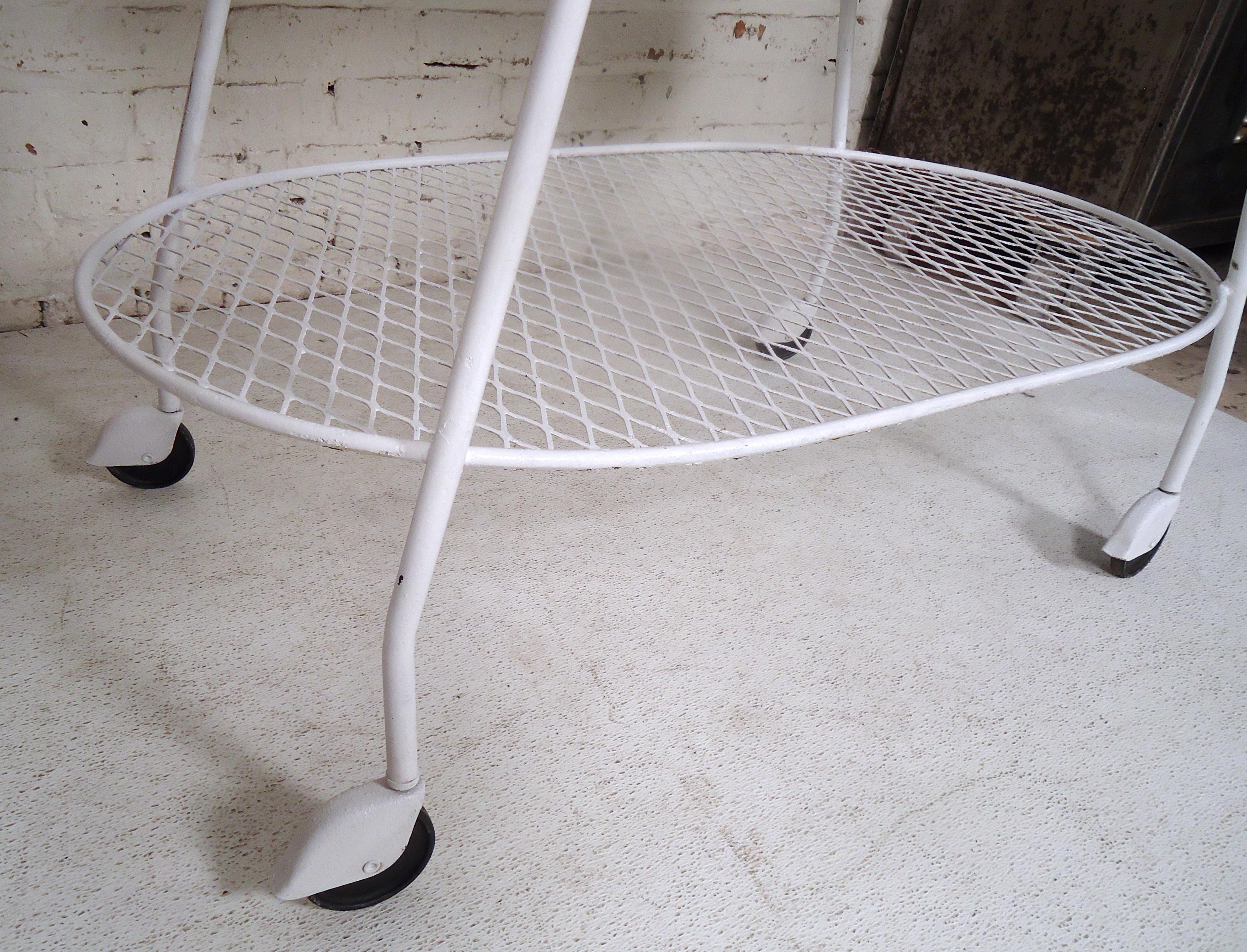Vintage Industrial Wicker Tea Cart In Good Condition For Sale In Brooklyn, NY