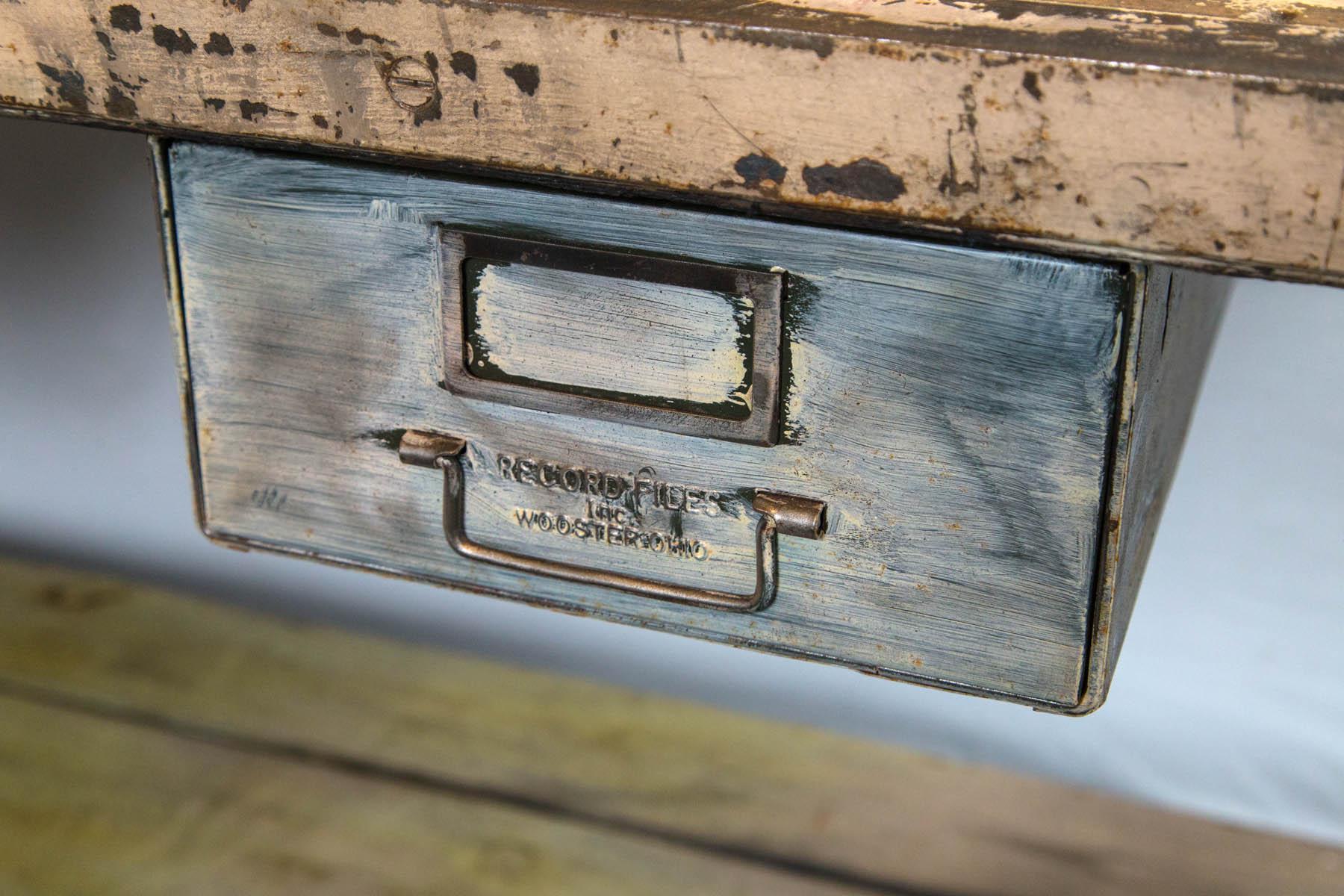 Vintage Industrial Work Desk (amerikanisch)