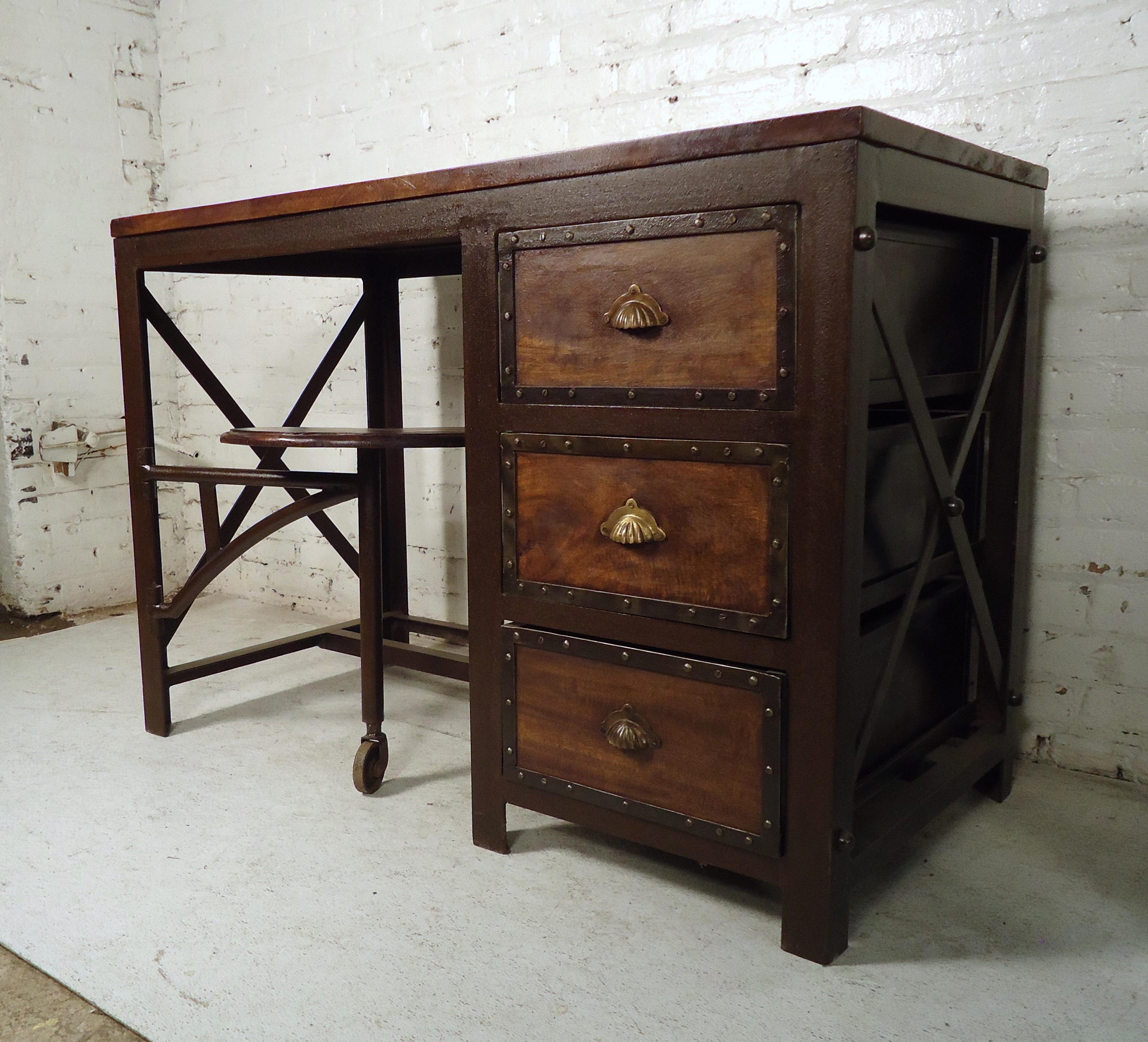 Vintage Industrial Writing Desk with Seat In Good Condition In Brooklyn, NY