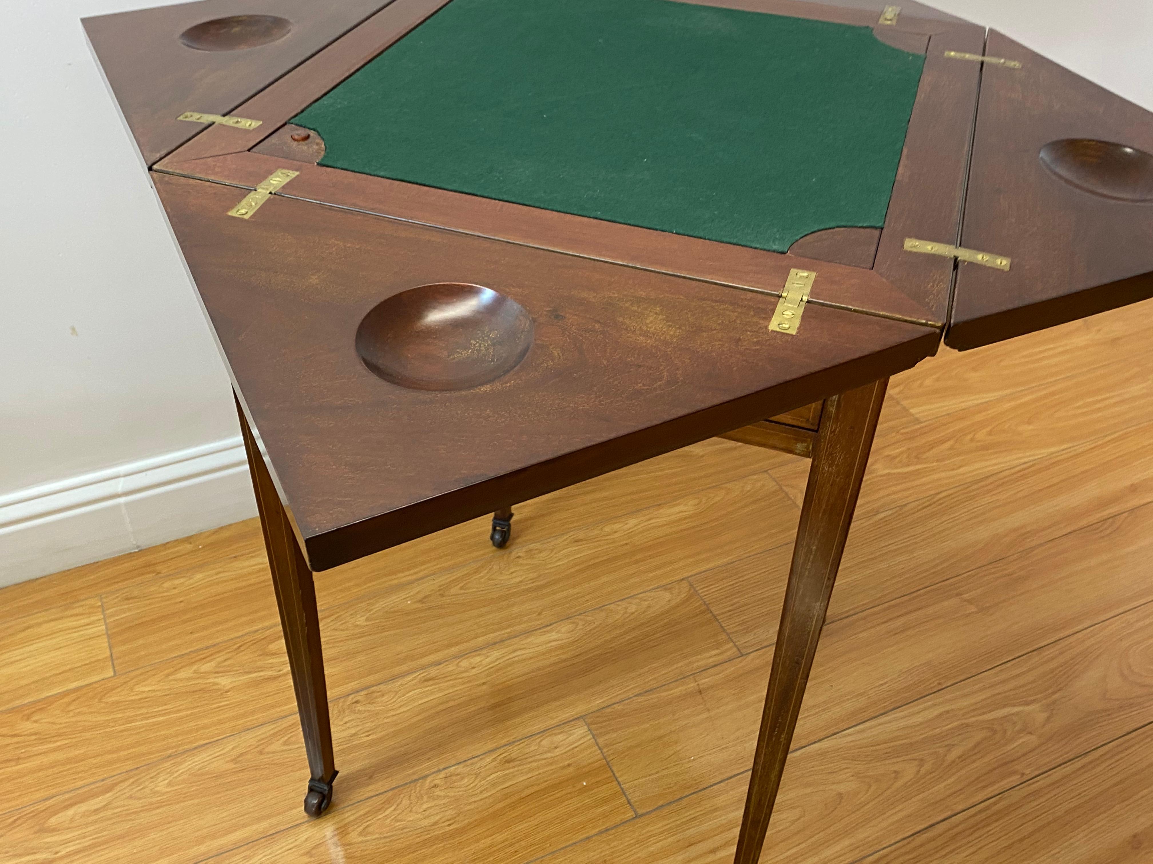 Vintage Inlaid Mahogany Handkerchief Folding Games / Side Table, C.1940 For Sale 1