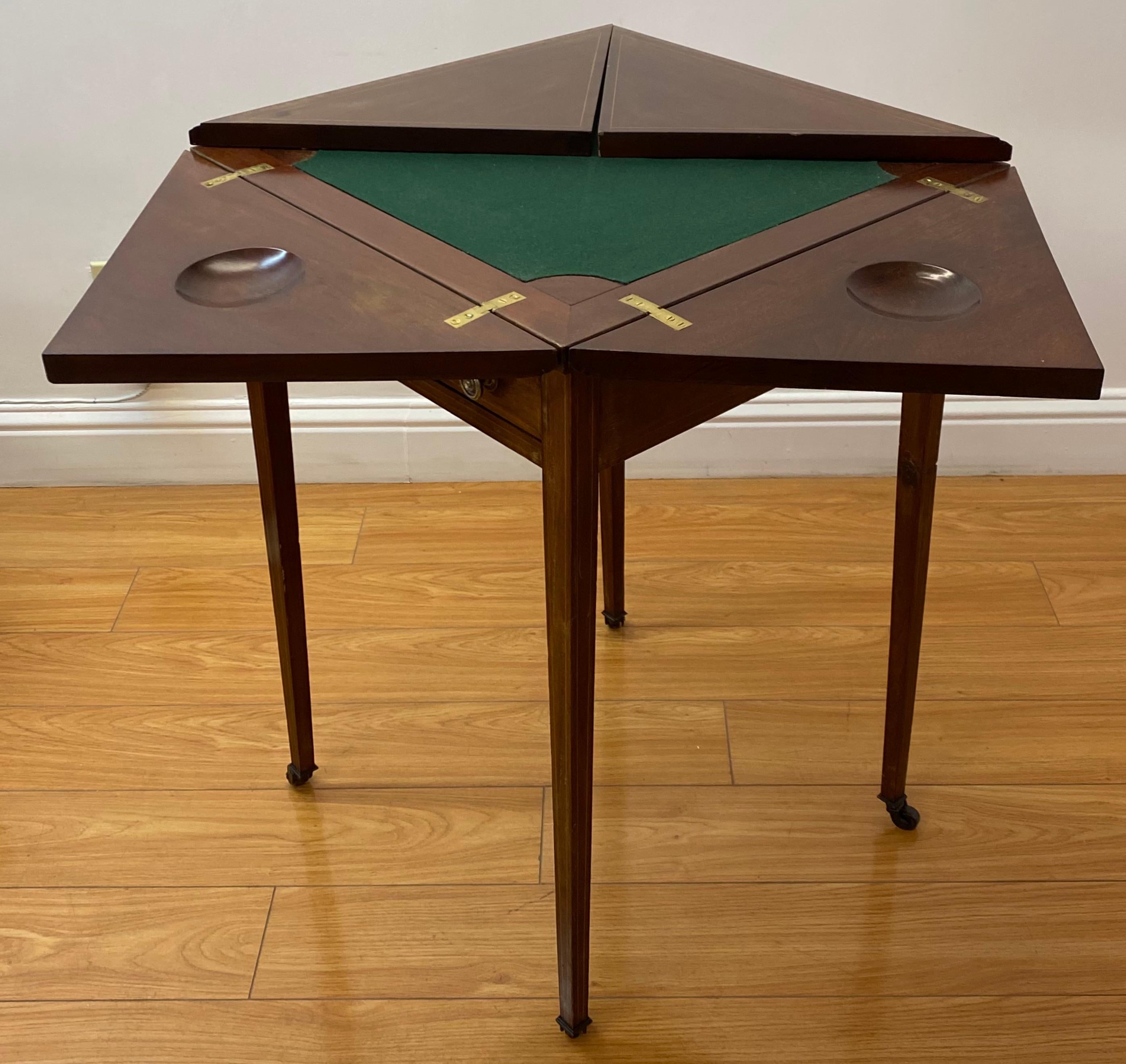 Hand-Crafted Vintage Inlaid Mahogany Handkerchief Folding Games / Side Table, C.1940 For Sale