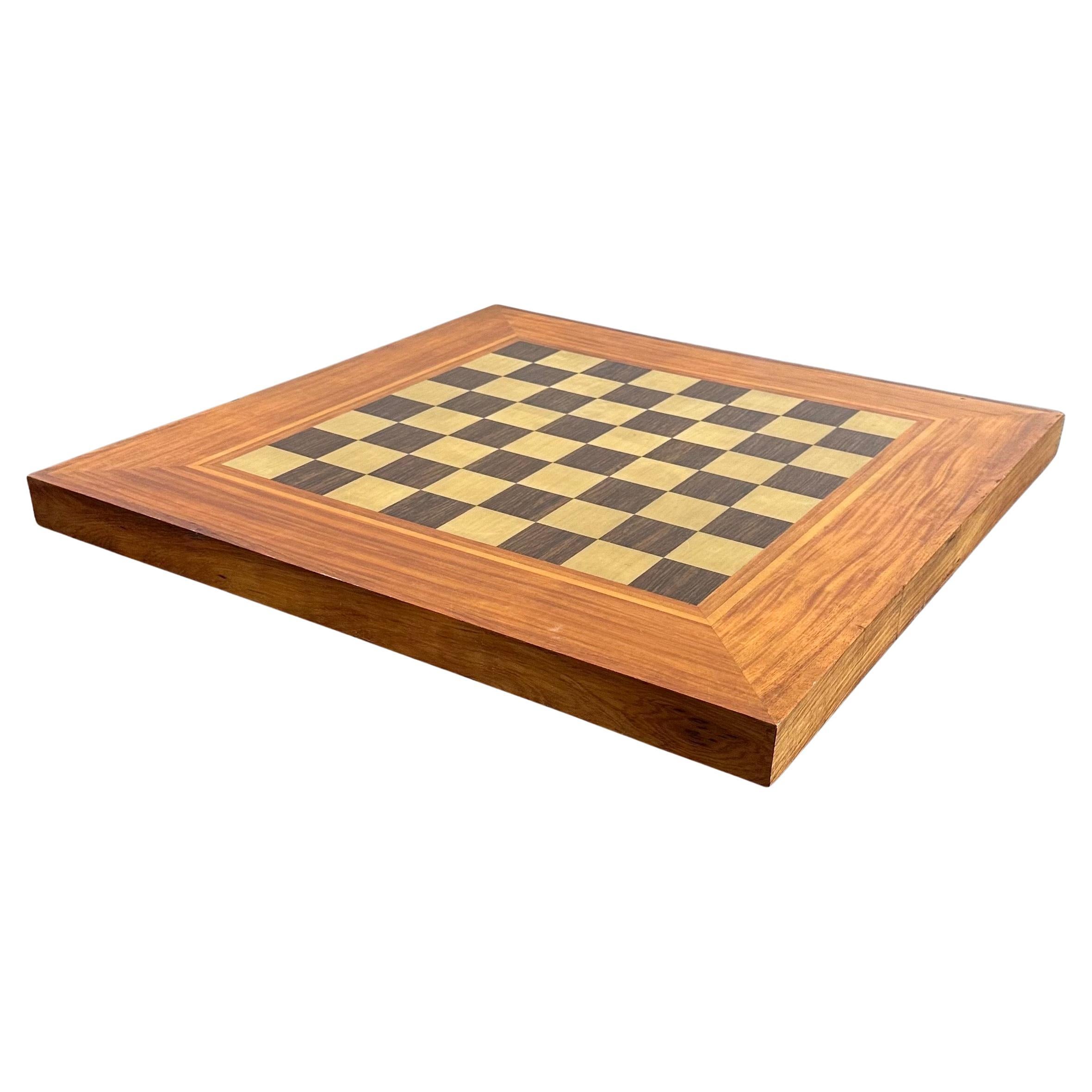 Moderne Vintage Inlaid Solid Mixed Woods Collapsible Chess Board Table en vente