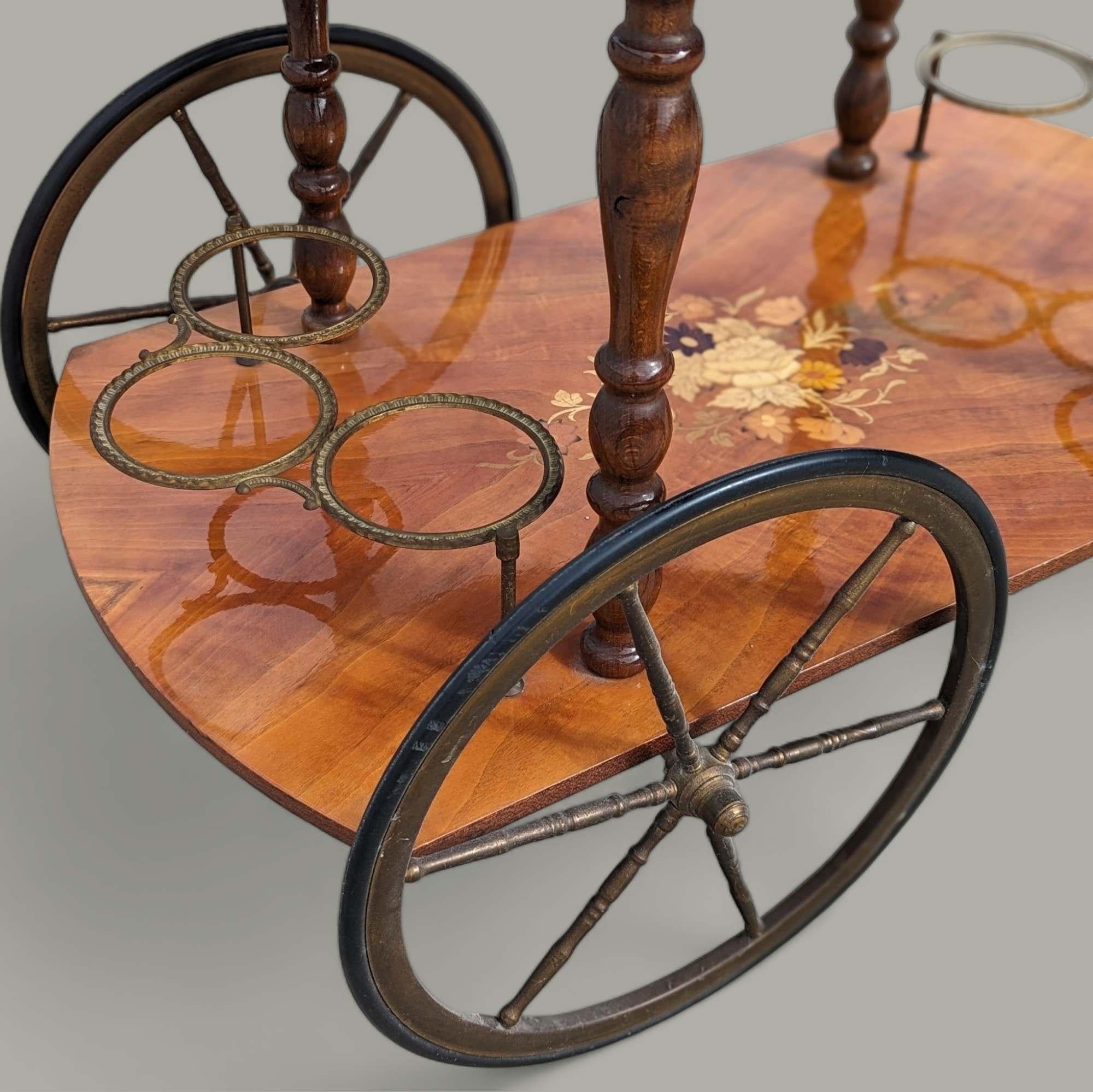 Carro de bar italiano vintage con incrustaciones de madera y motivos florales en Bueno estado para la venta en Rancho Cucamonga, CA