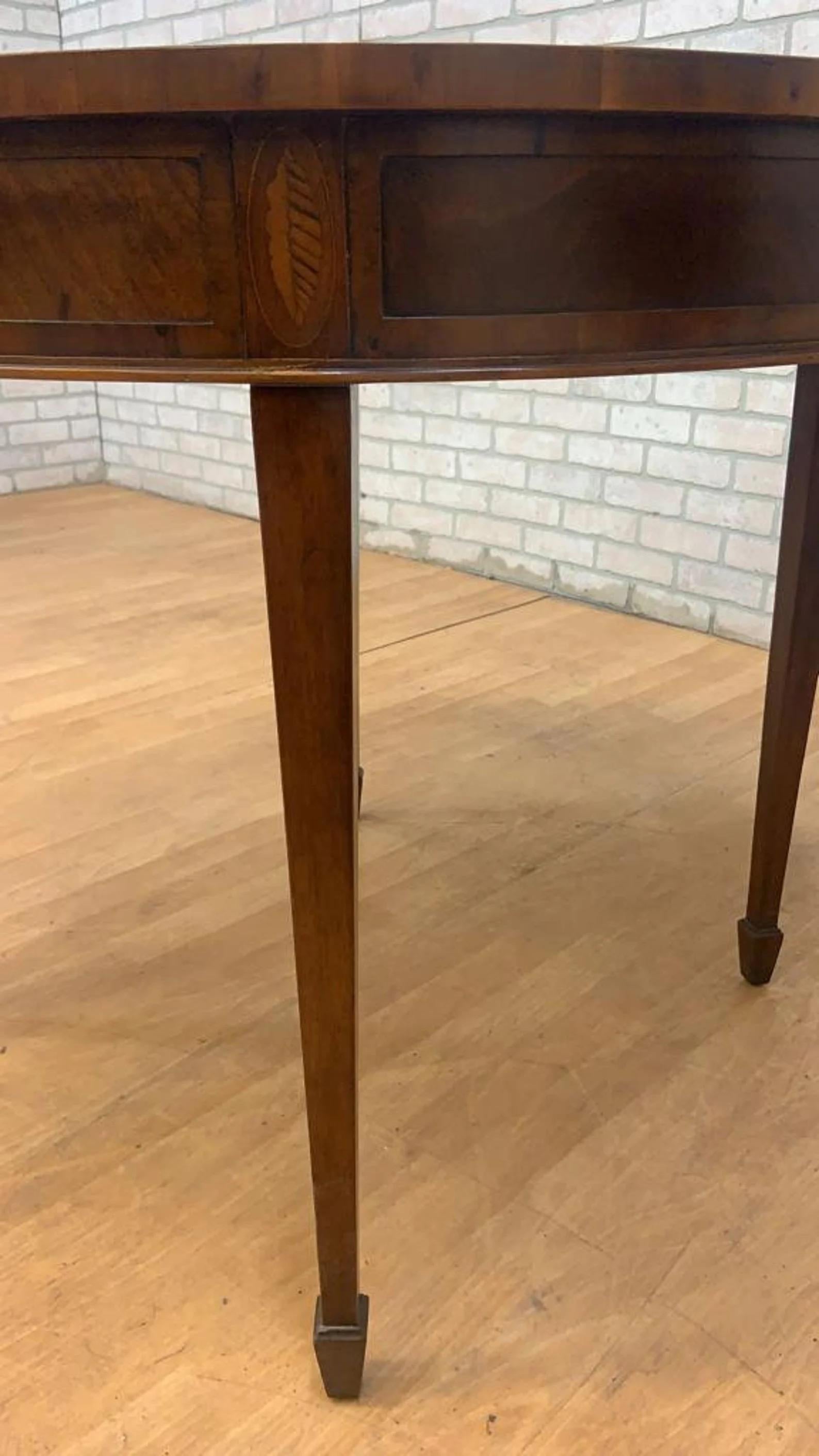 Vintage Inlay Flame Mahagoni Tisch mit klappbarer Demi Lune Konsole im Angebot 1
