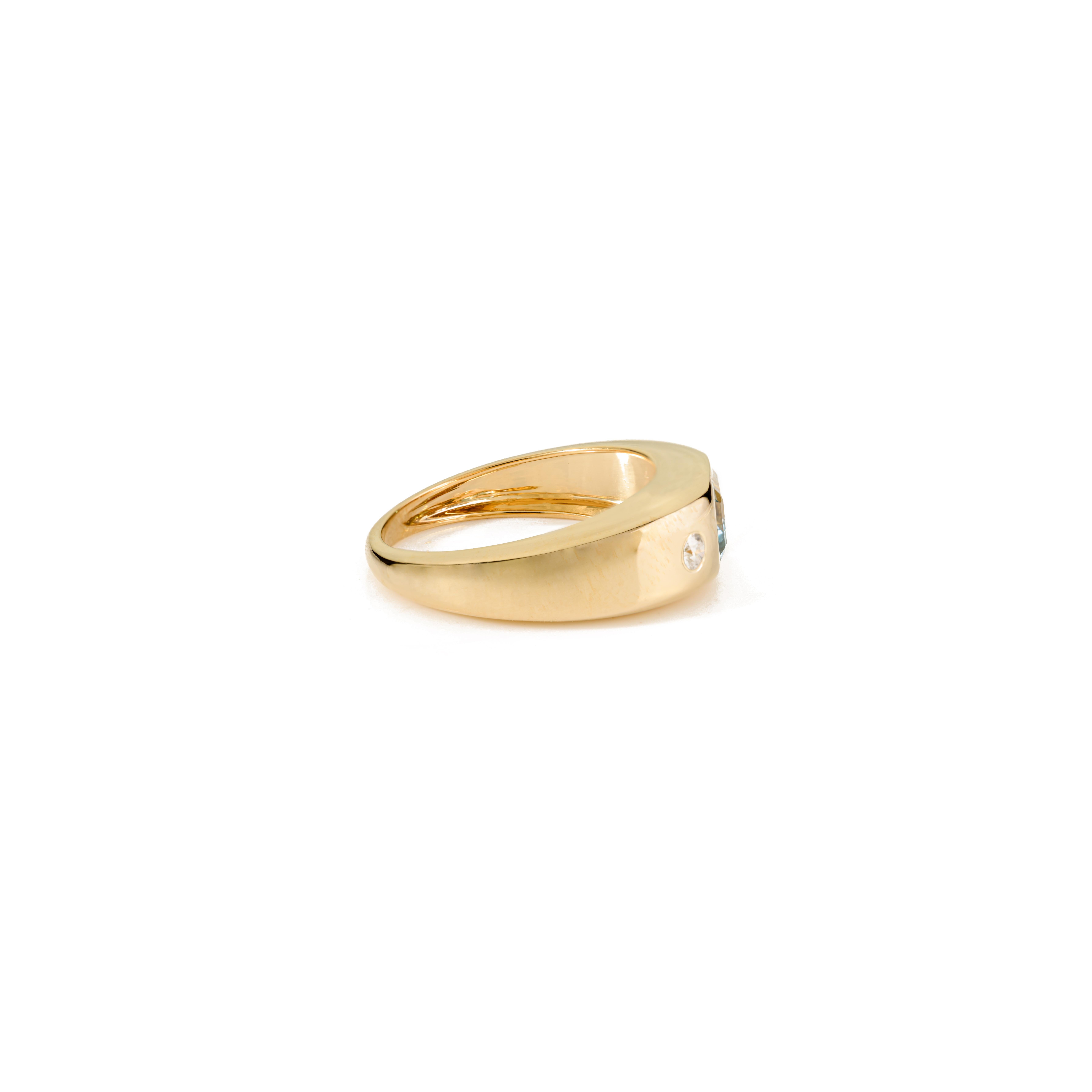in vendita:  Anello Gypsy di ispirazione vintage con acquamarina e diamanti da 1,05 carati in oro giallo 18 carati 9