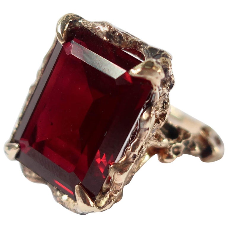 1970 Large Garnet 14K Cocktail Ring