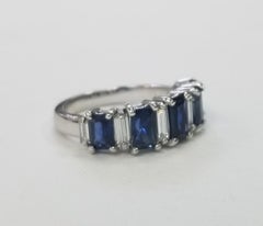 Anillo de zafiro y diamante baguette "talla francesa" en oro de 14k de inspiración vintage