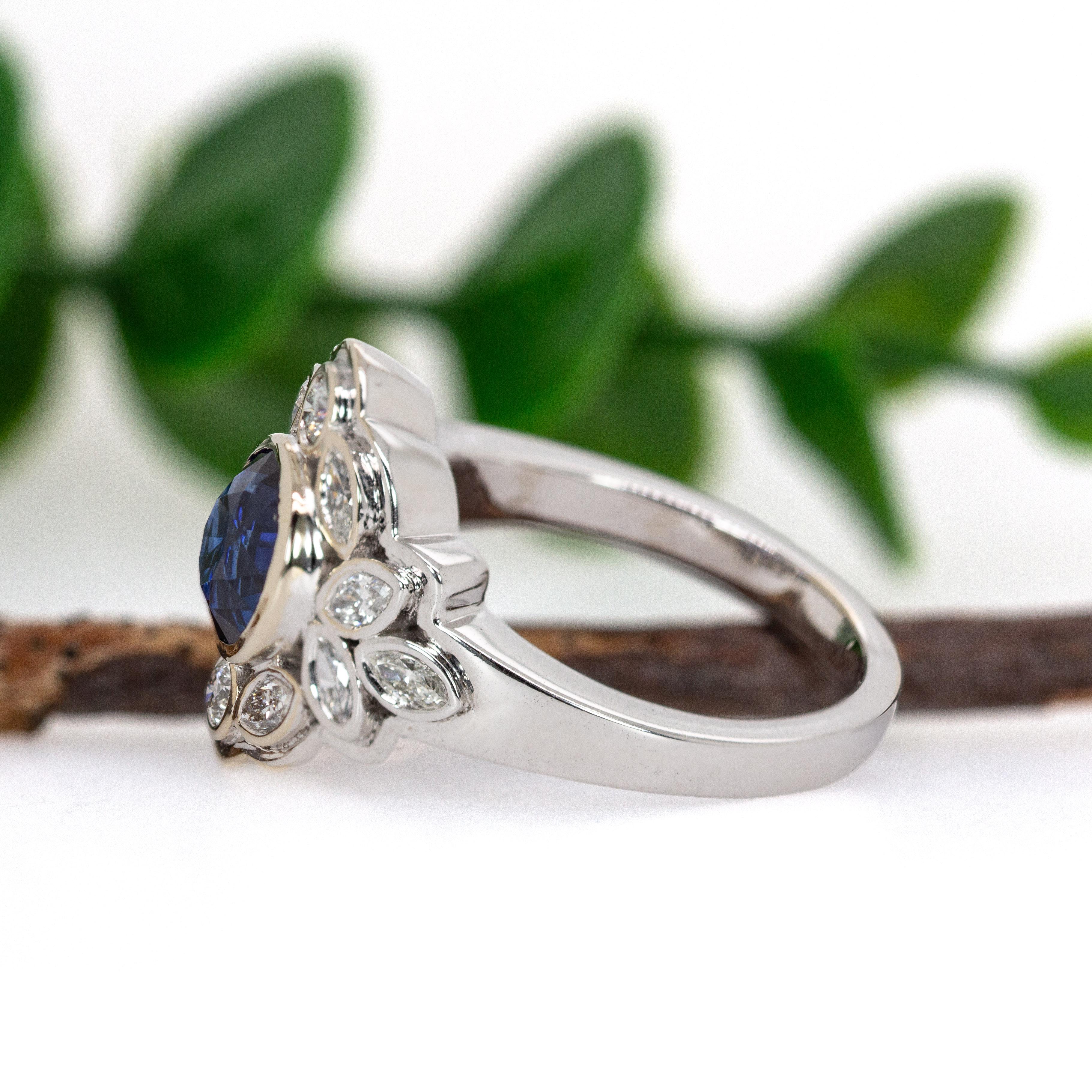 Vintage Inspired 2cts Ceylon Sapphire Ring w Natural Diamonds in 14K Solid Gold en vente 1