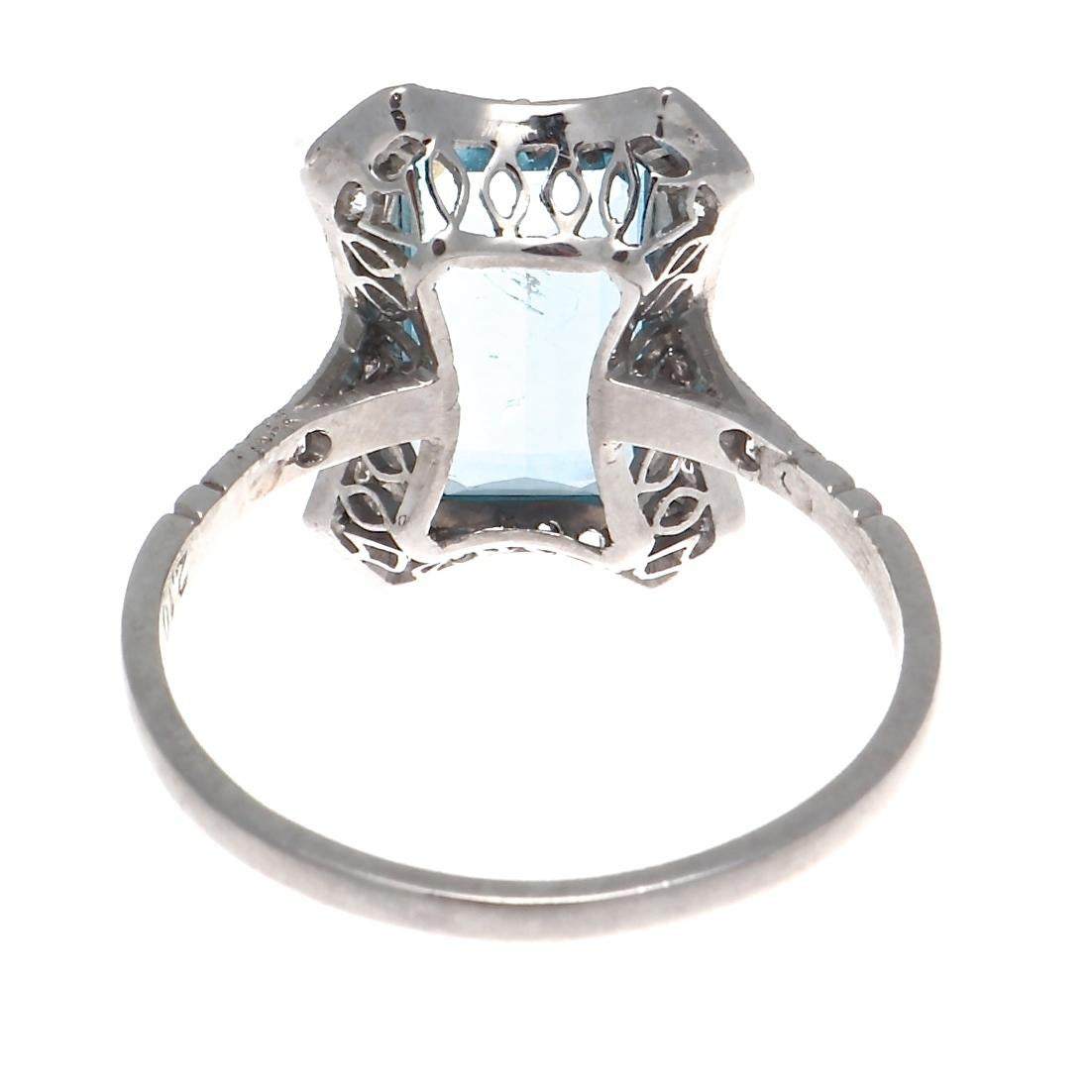 Vintage Inspired Aquamarine Diamond Platinum Ring In New Condition In Beverly Hills, CA
