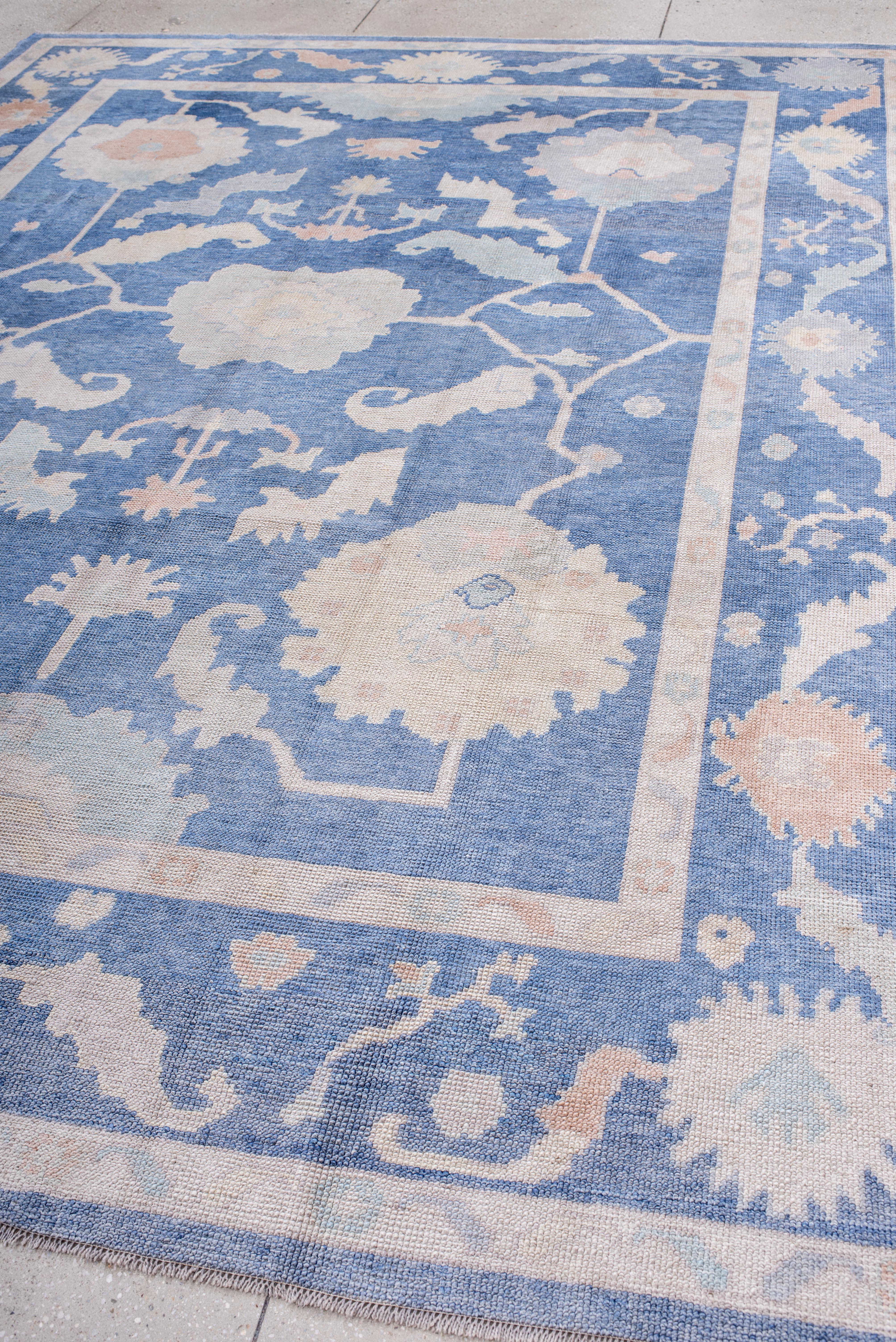 Oushak floreale blu di ispirazione vintage in vendita 2