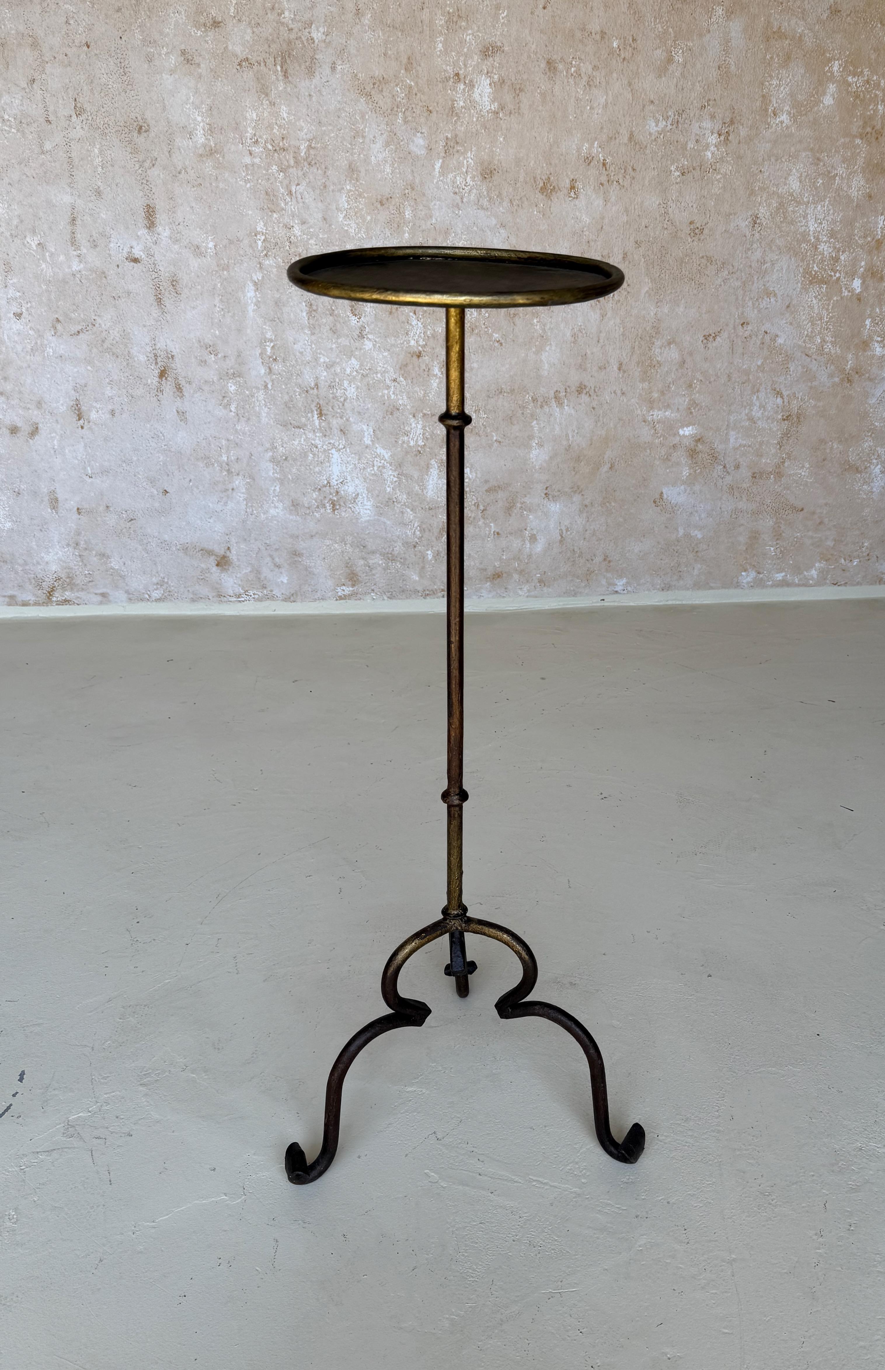 French Vintage-Inspired Iron Plant Stand or Tall Side Table with Tripod Base and Gilt P For Sale