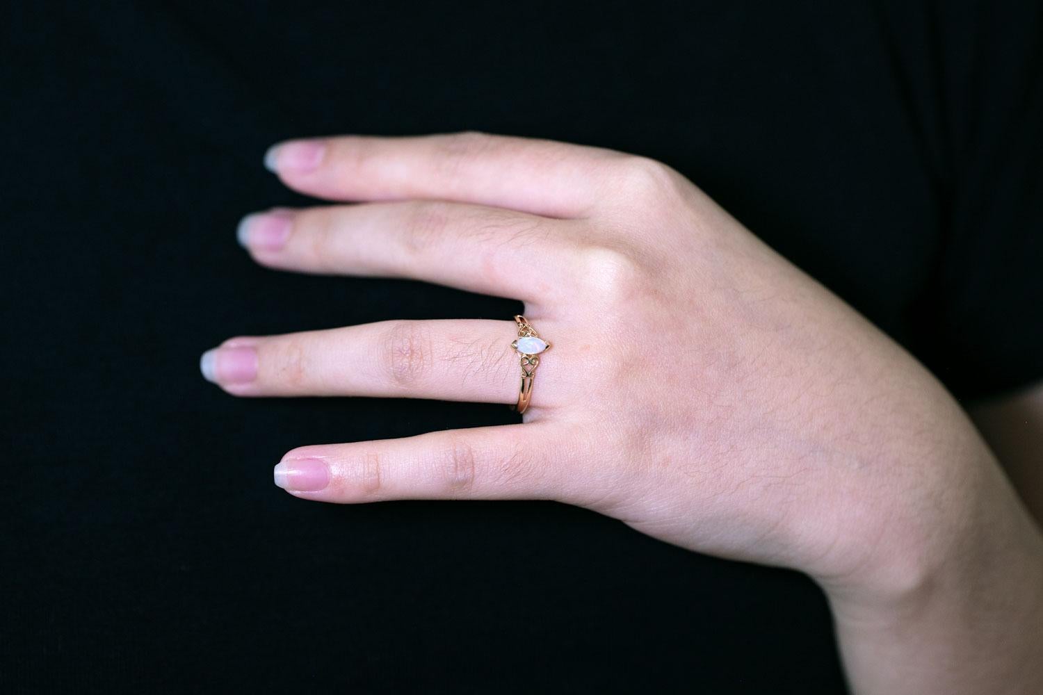 Vintage Inspiriert Marquise australischen massivem Opal Verlobungsring 14K Gelbgold im Angebot 2