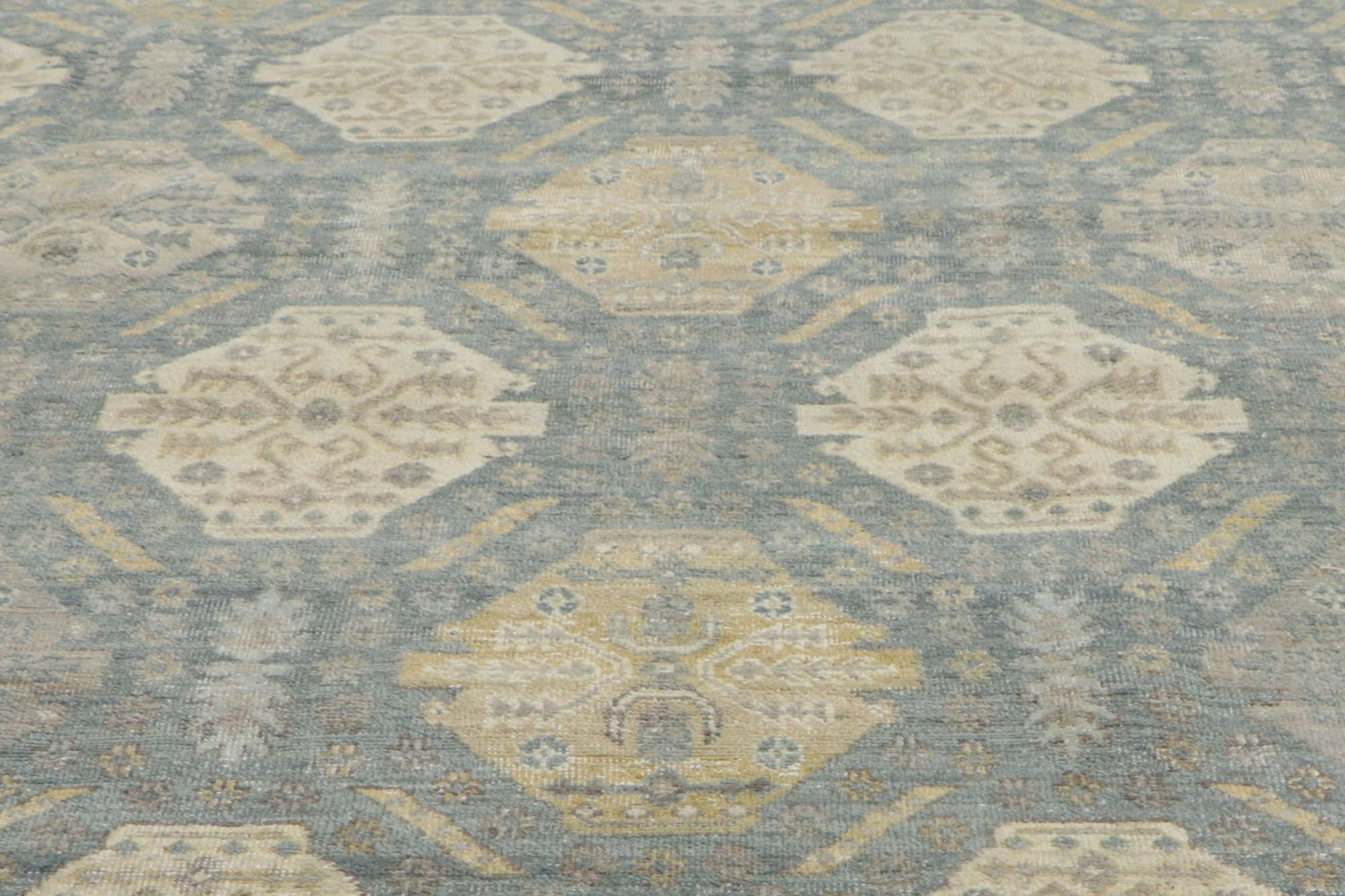 Neuer Distressed-Teppich im Oushak-Stil mit modernem, rustikalem Stil (Wolle) im Angebot