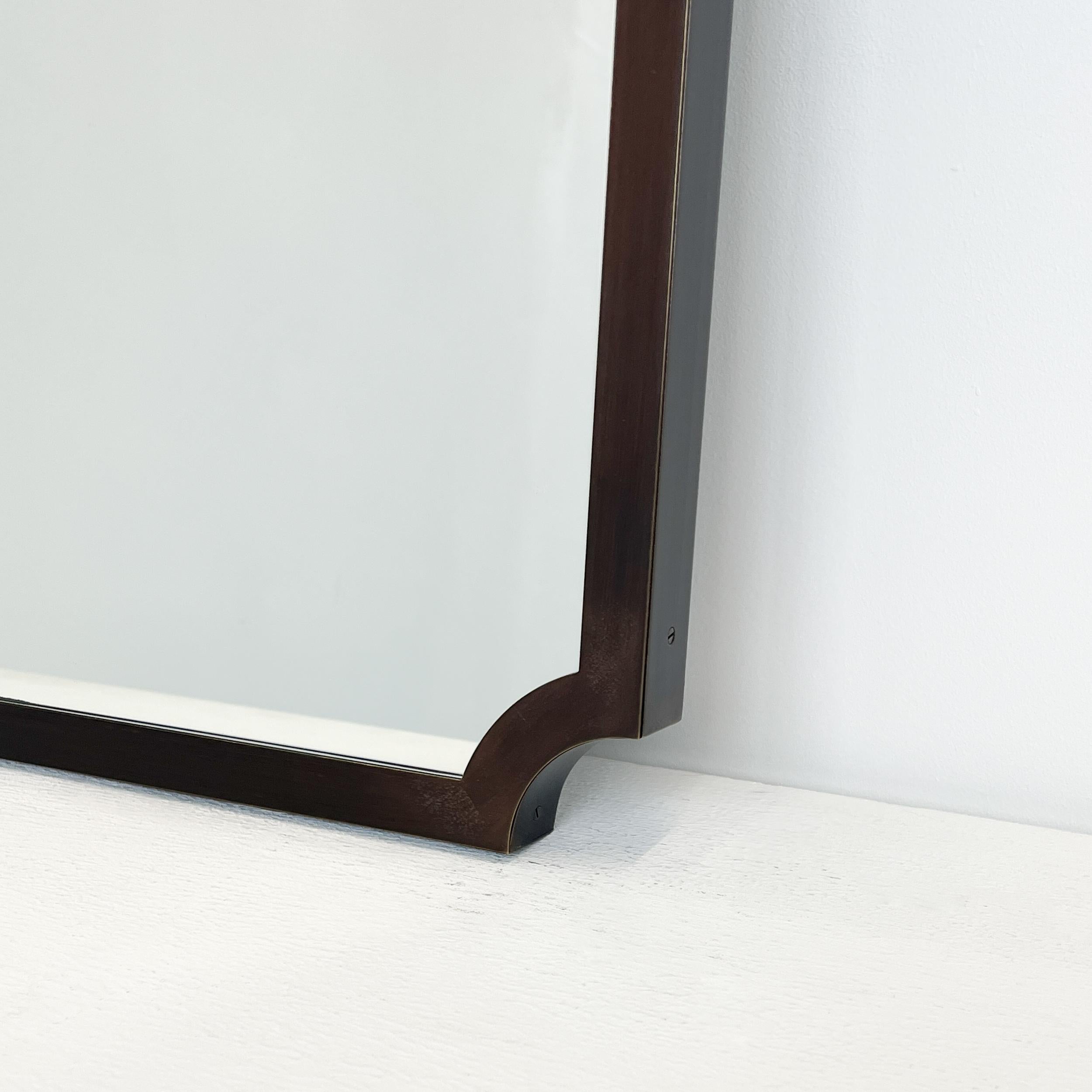 Laiton Miroir mural N.8 d'inspiration vintage avec cadre plein patiné bronze en vente