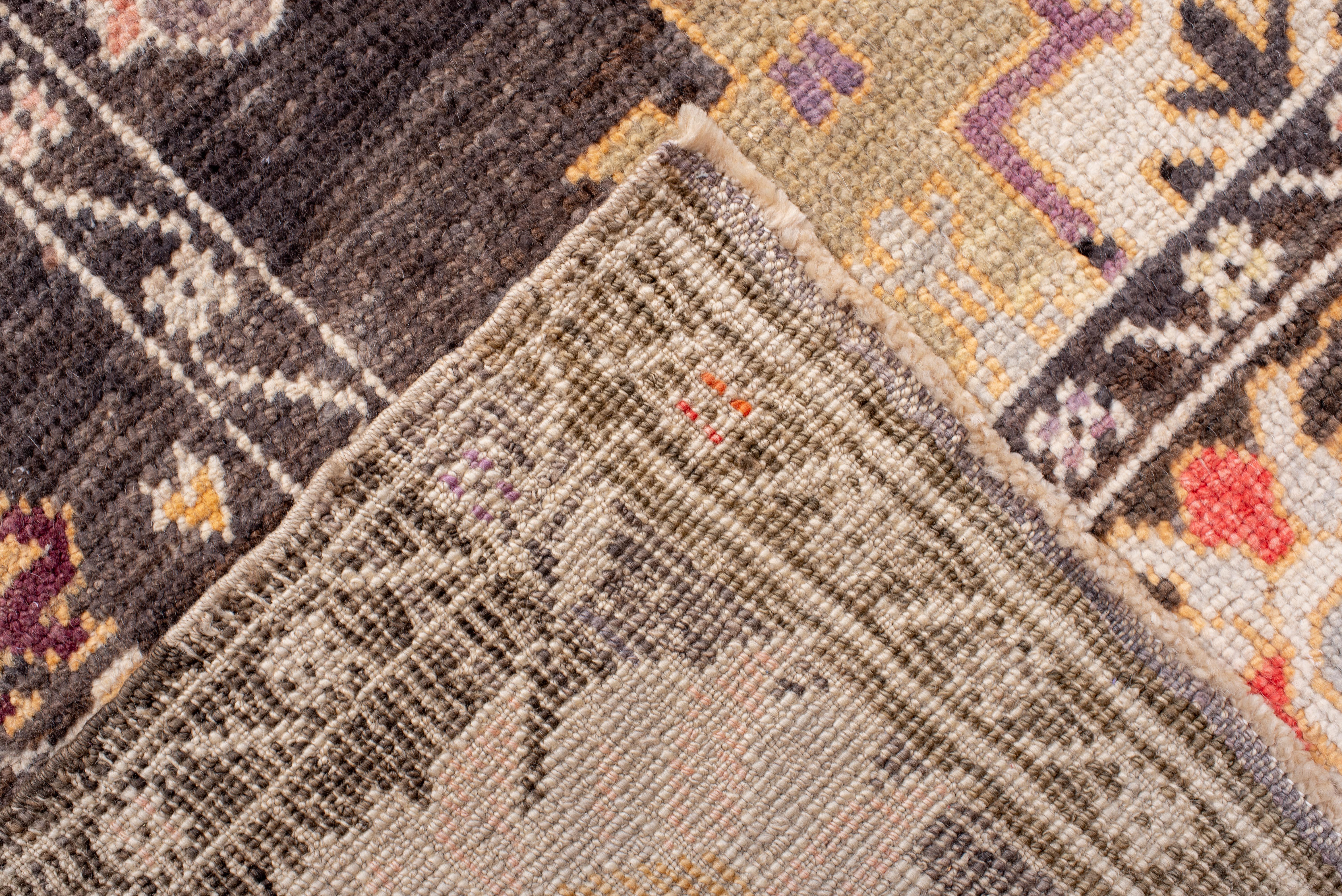 XXI secolo e contemporaneo Tappeto Oushak di ispirazione vintage in vendita