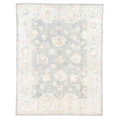 Oushak d'inspiration vintage avec éléments gris et floraux