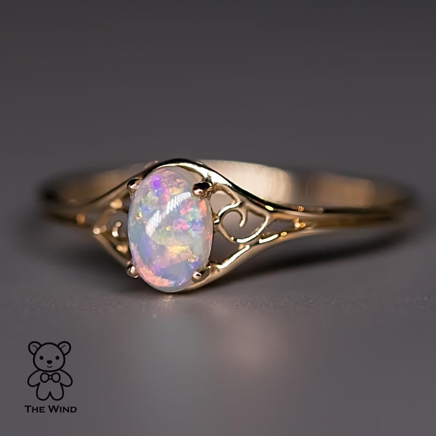 Vintage inspirierter ovaler australischer massiver Opalring aus 14 Karat Gelbgold, Vintage im Angebot 2