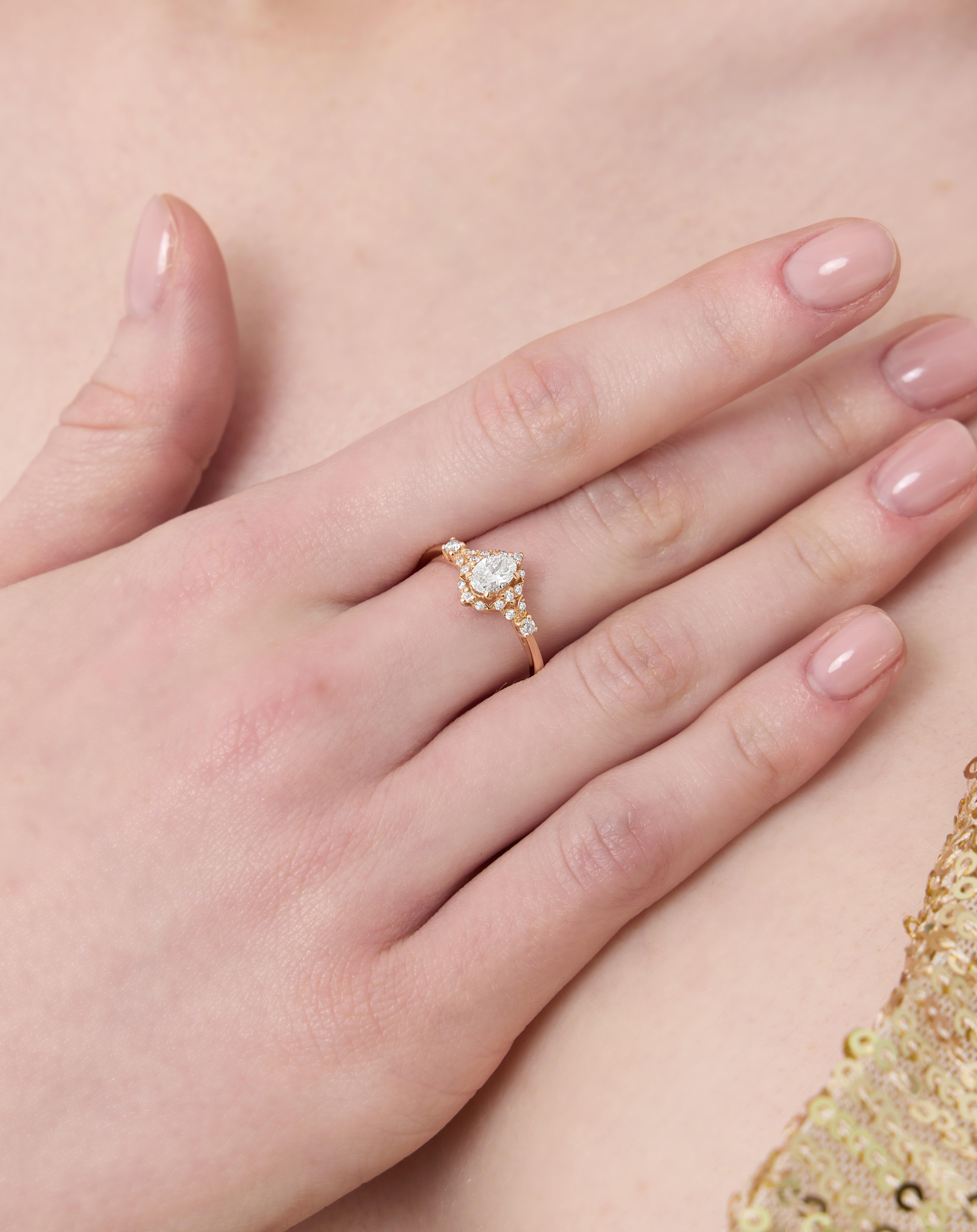For Sale:  Vintage Inspired Oval Diamond 0.56ct Engagement Solid Gold Ring 2