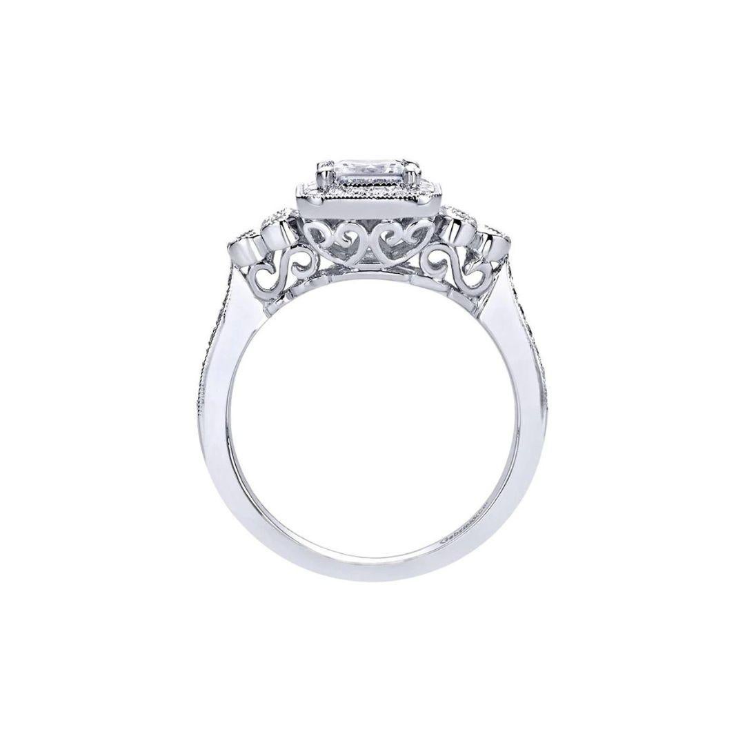 Women's Vintage Inspired Princess Cut Diamond Engagement Ring For Sale