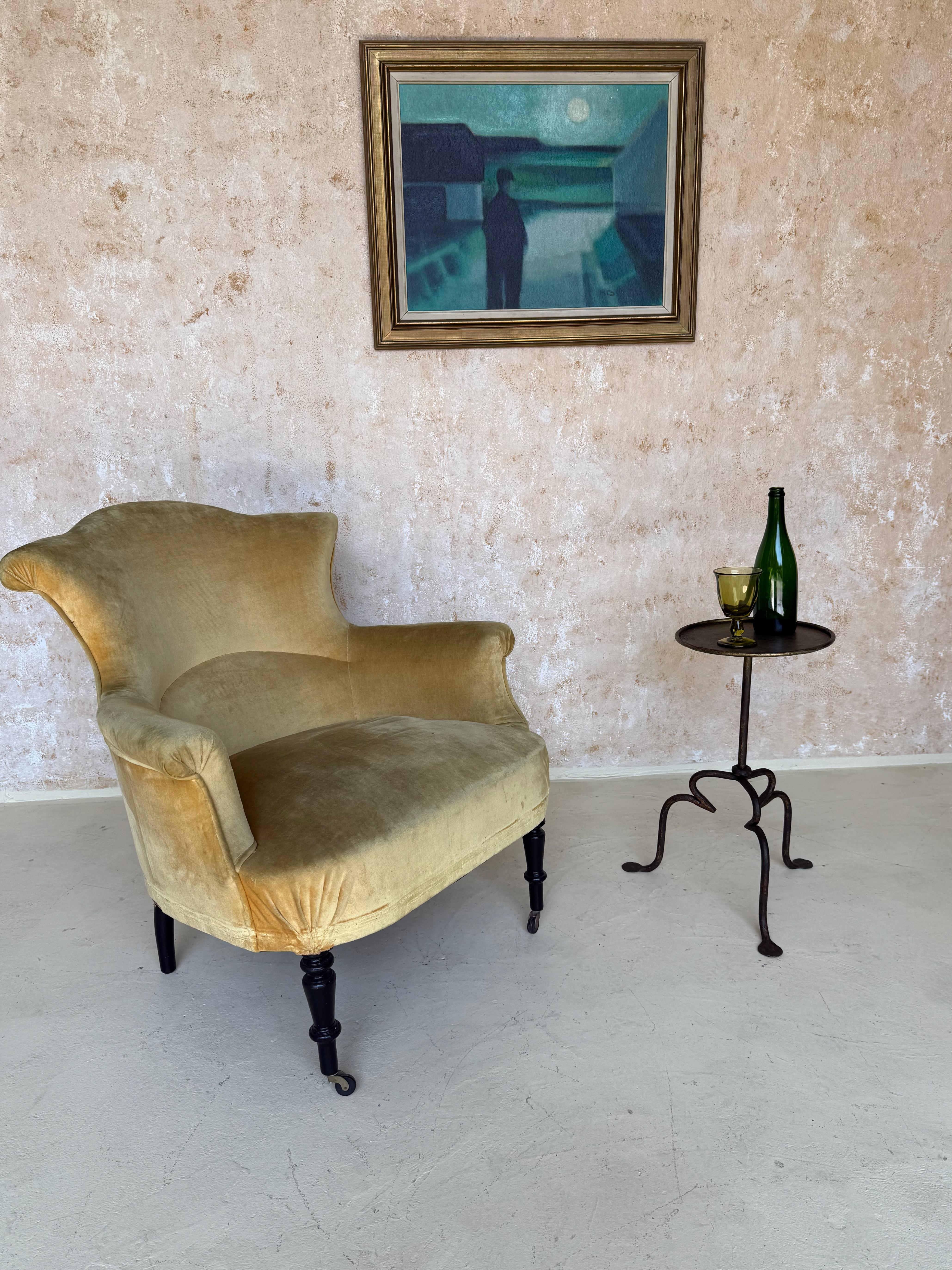 Art Nouveau Vintage-Inspired Spanish Iron Drinks Table on a Tripod Base For Sale