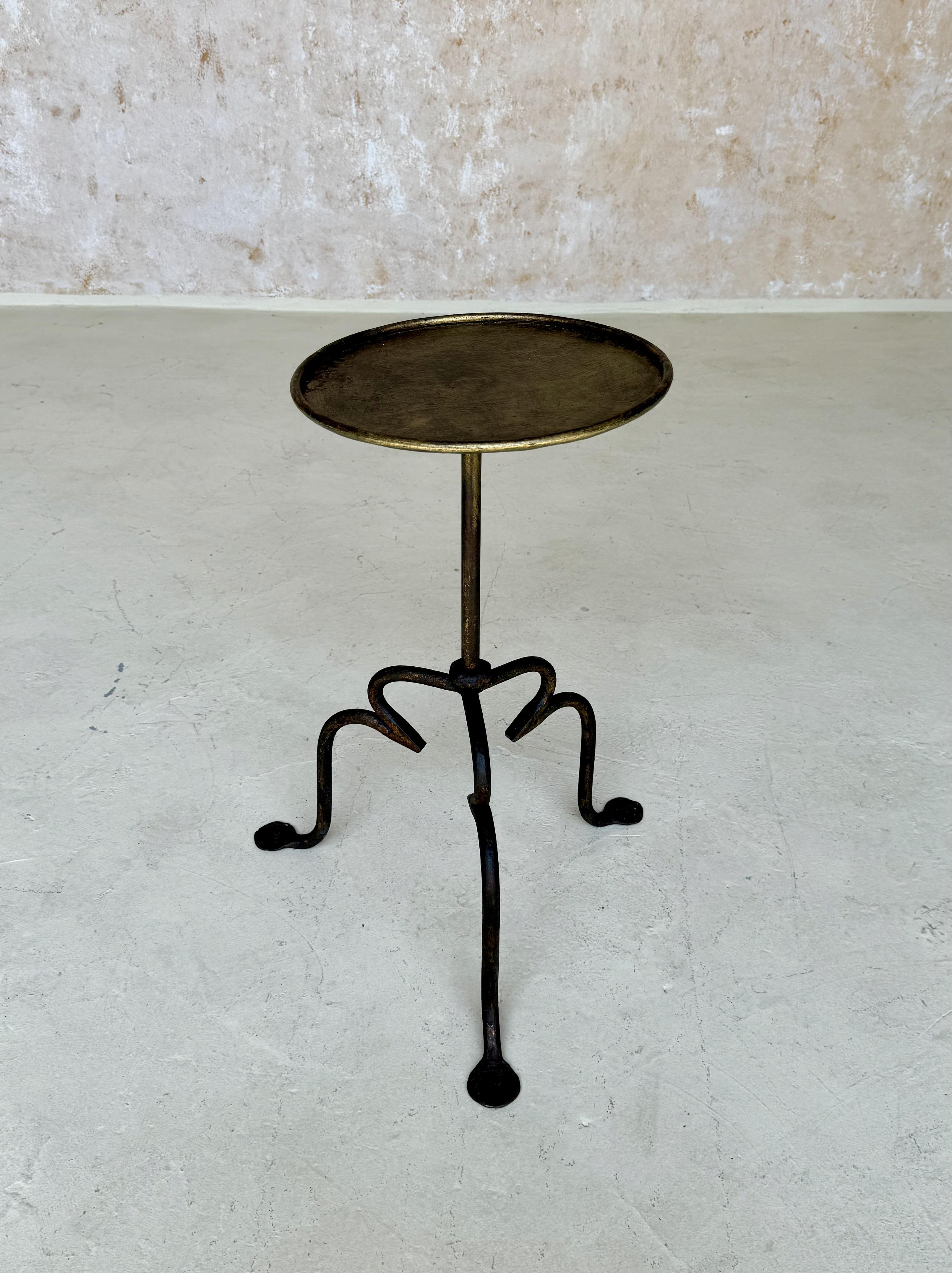 Vintage-Inspired Spanish Iron Drinks Table on a Tripod Base For Sale 2
