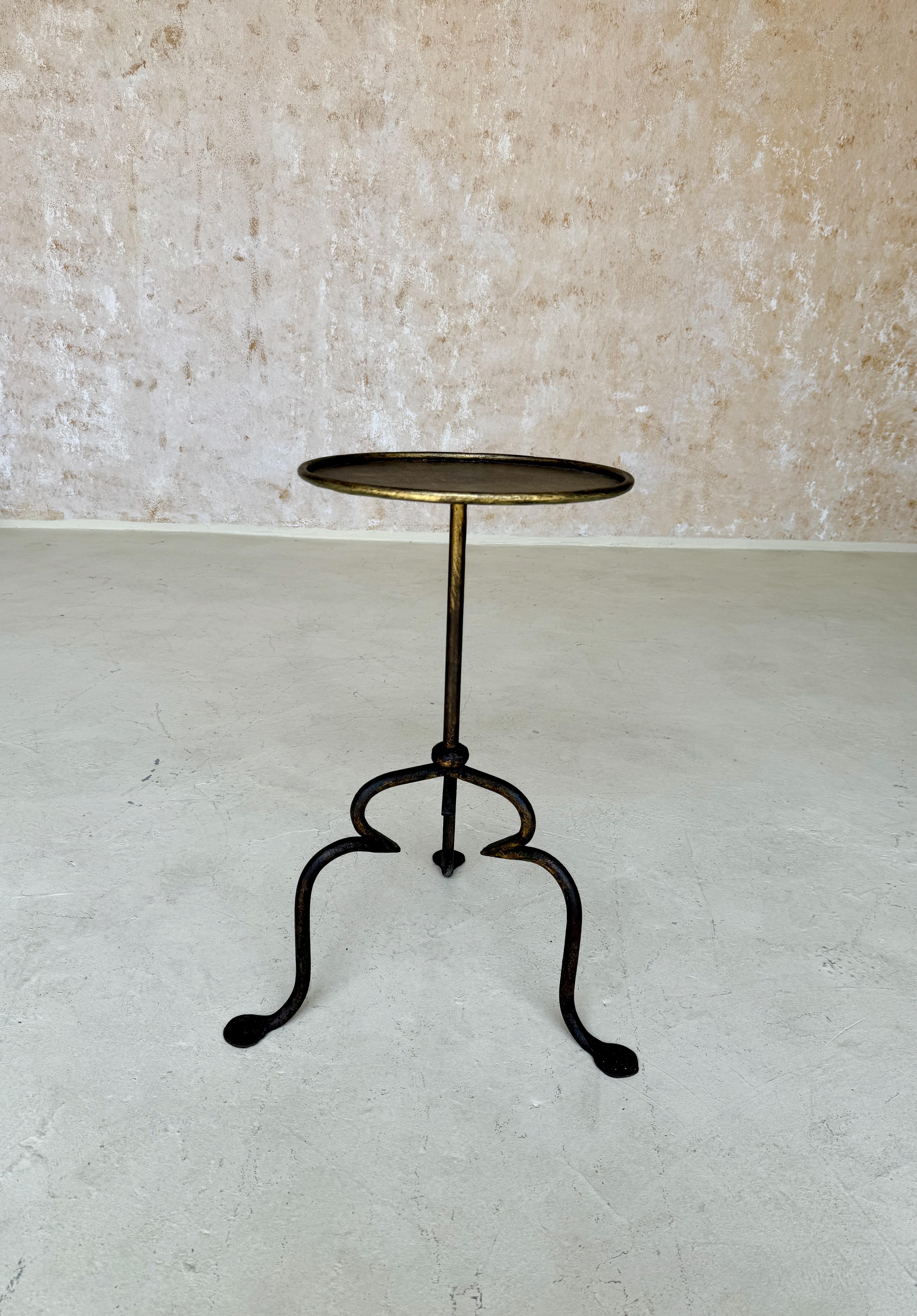Vintage-Inspired Spanish Iron Drinks Table on a Tripod Base For Sale 4