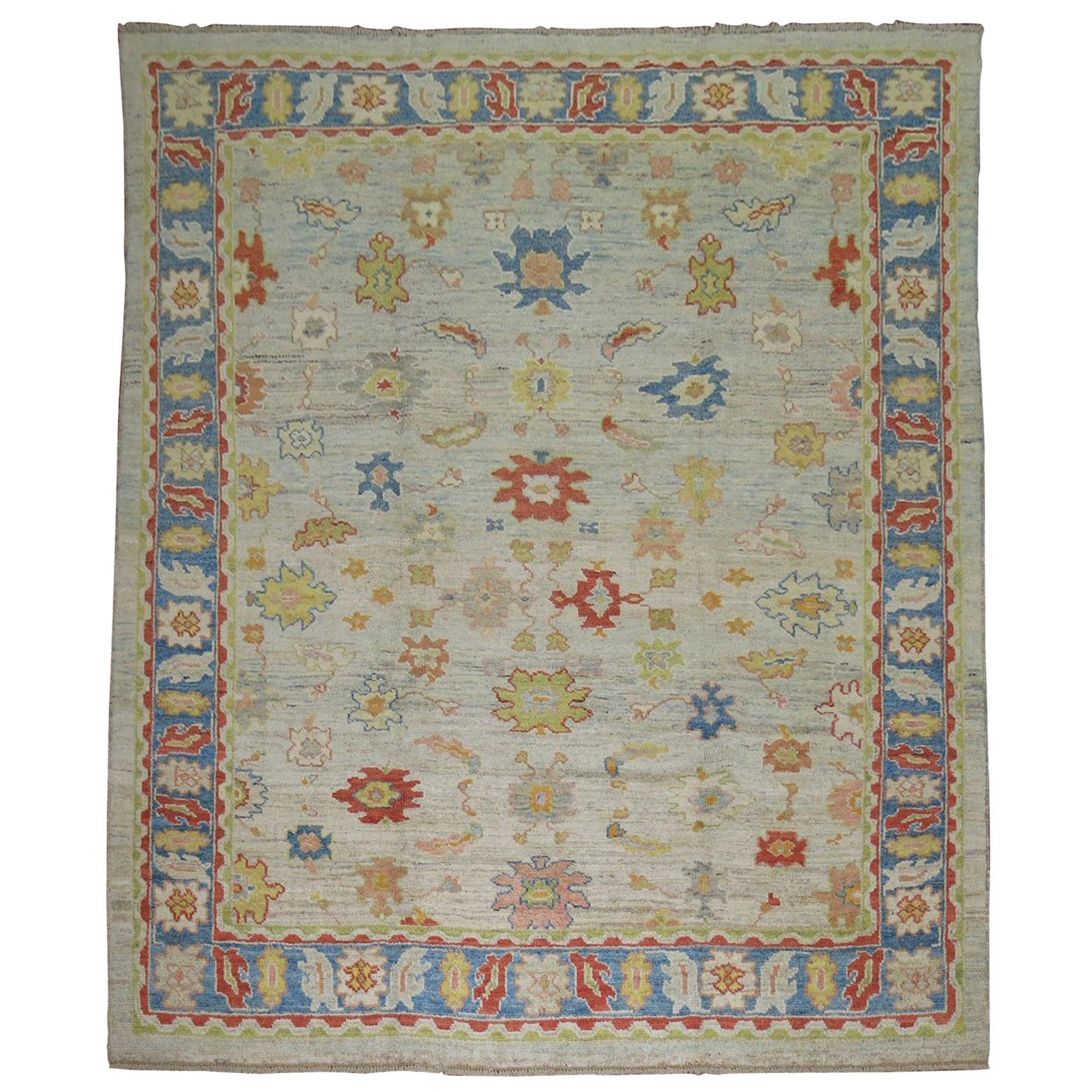 Vintage inspiriert Quadratisch Elfenbein Türkisch Oushak im Angebot