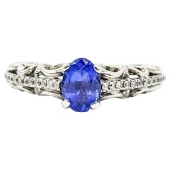Anillo de tanzanita y diamantes en oro blanco de 14k de inspiración vintage
