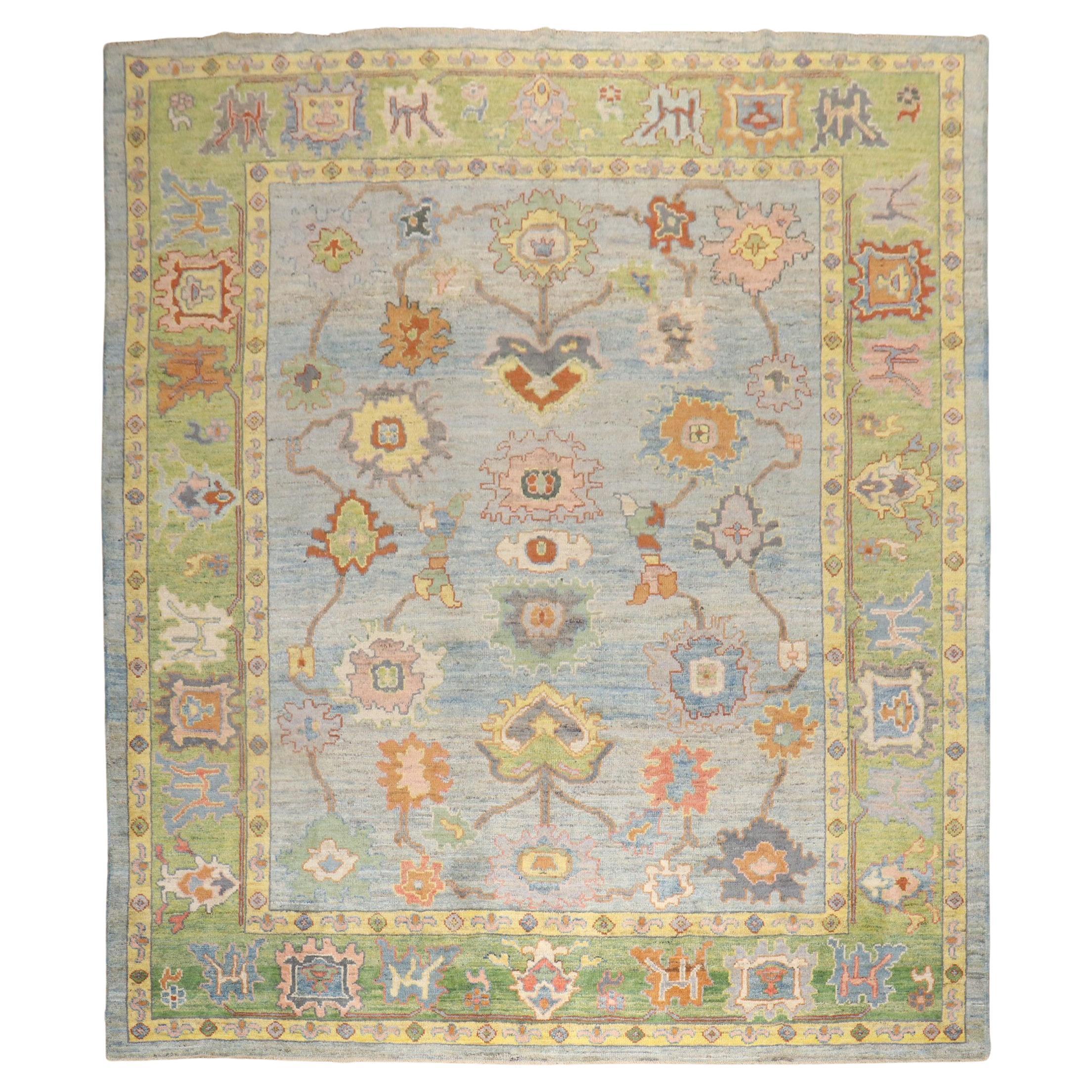 Tapis turc d'inspiration vintage Oushak en vente