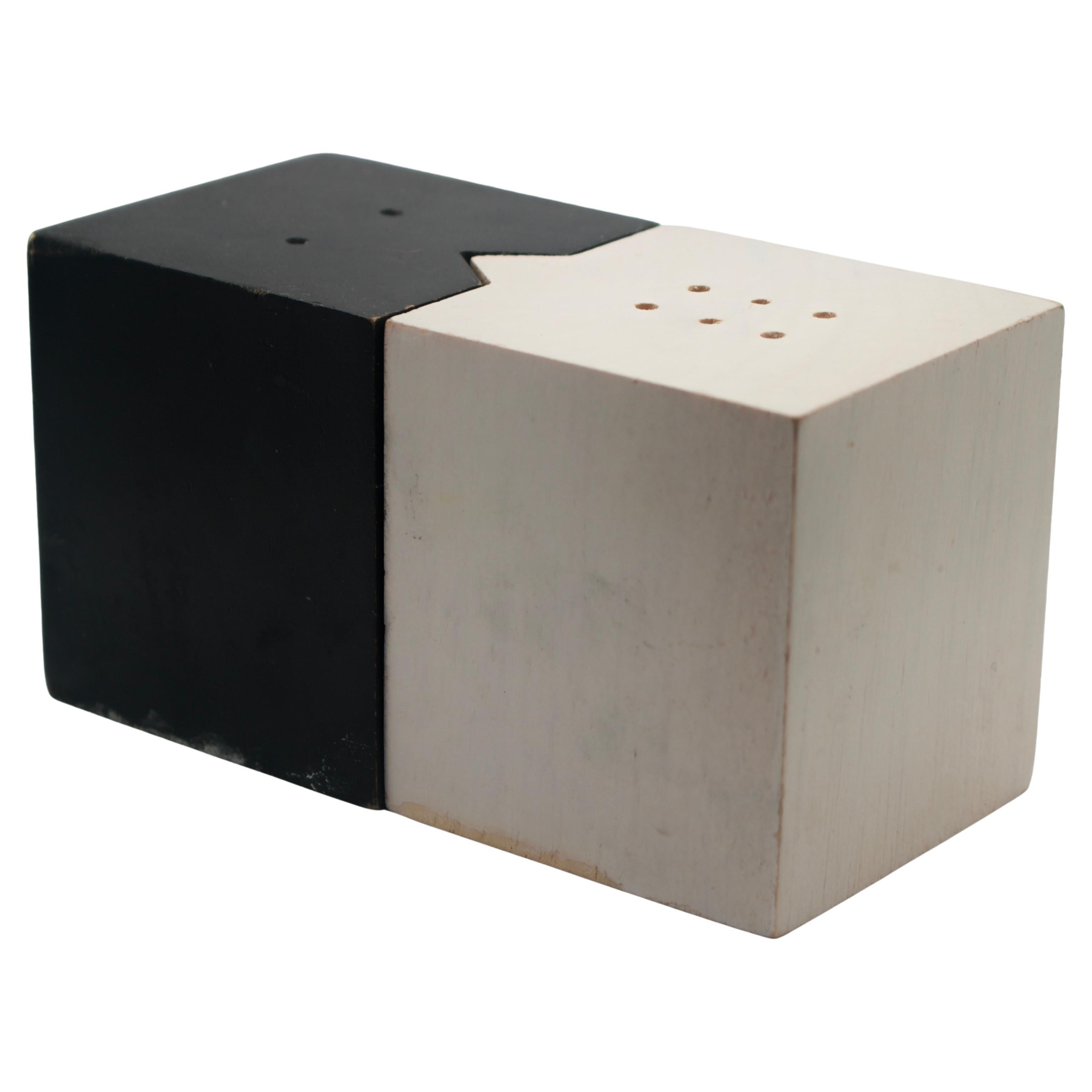 Vintage Interlocking Salt and Pepper Shakers, Mid-Century Wood Design For Sale