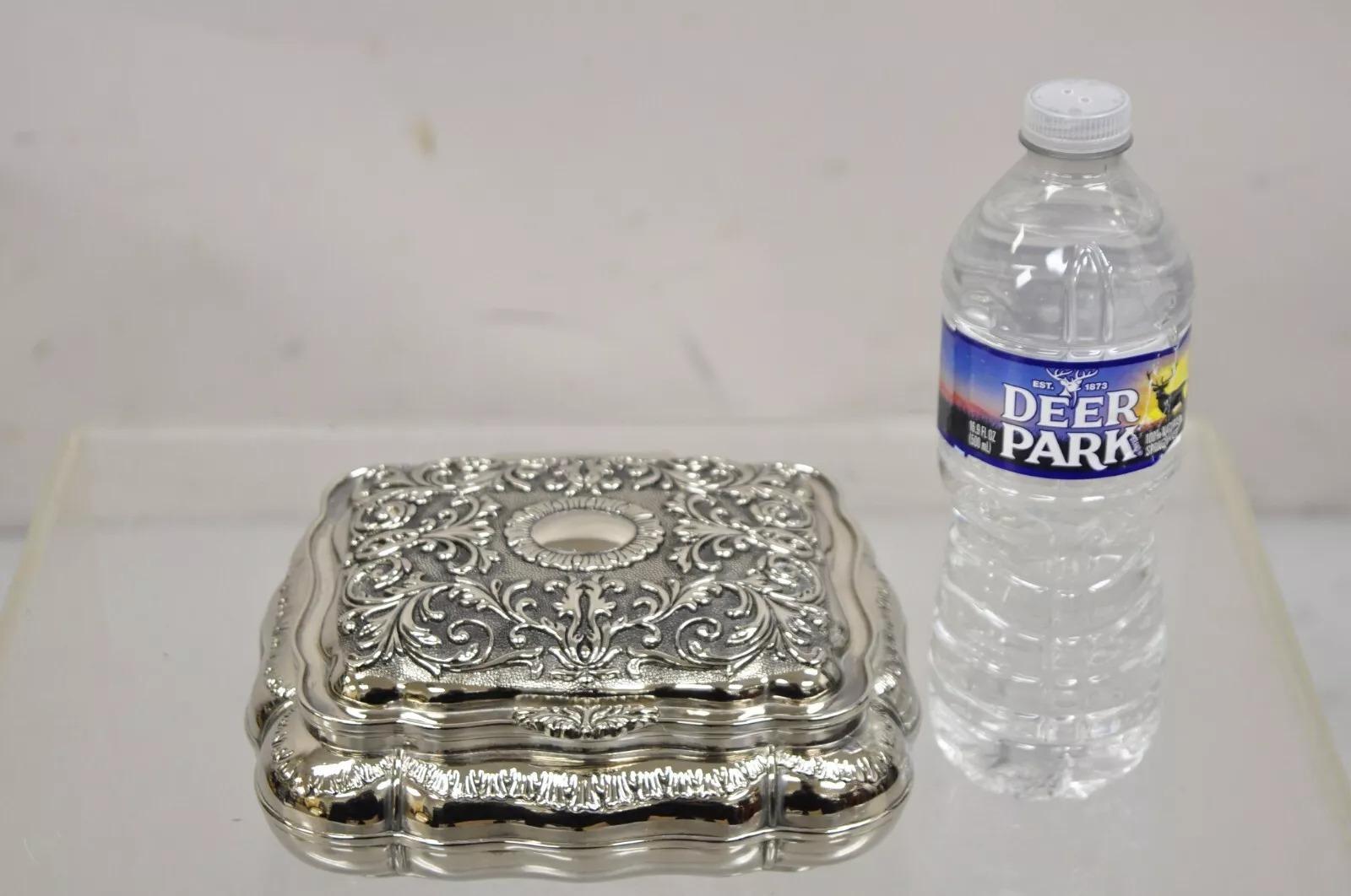 Caja de joyería vintage chapada en plata de International Silver Company con forro de terciopelo. Finales del siglo XX. Medidas: 3,25